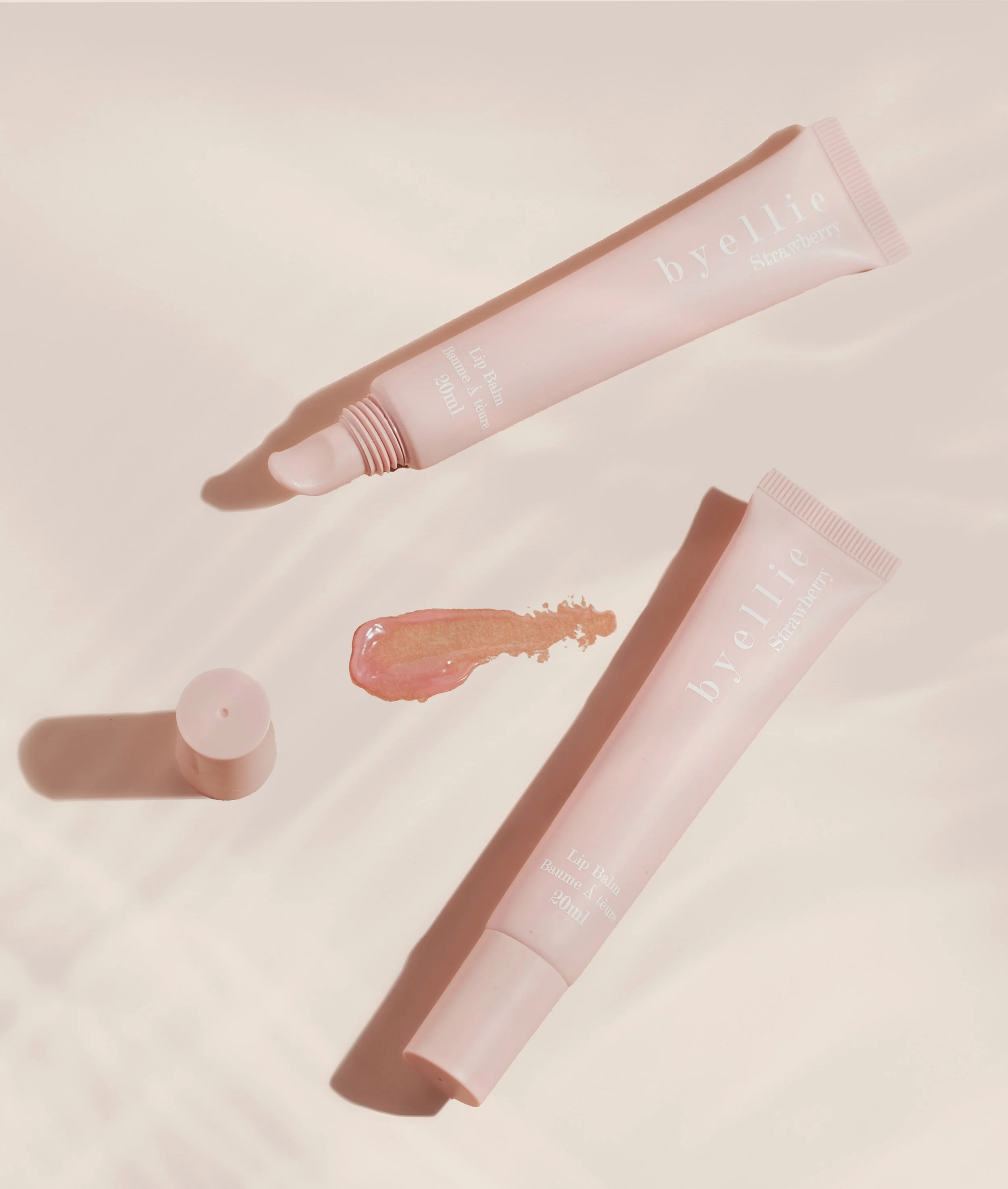 BYELLIE_LIPBALM_STRAWBERRY_3.jpg