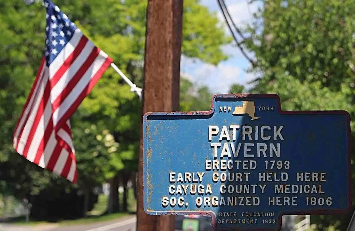 porch-8-flag.jpg