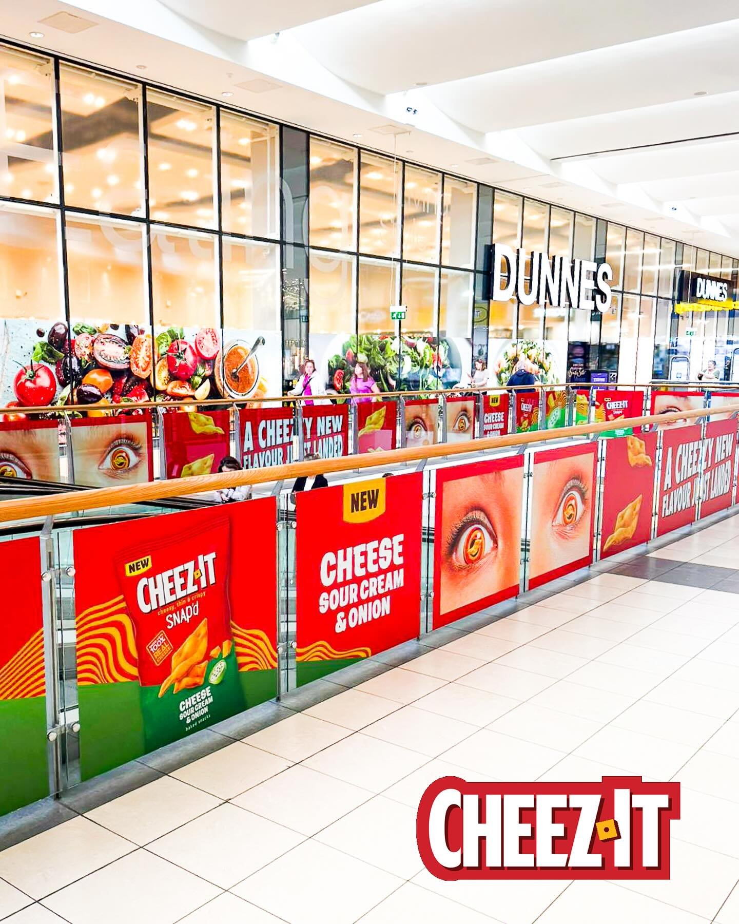 Cheezy 🧀 
@cheezit_uki