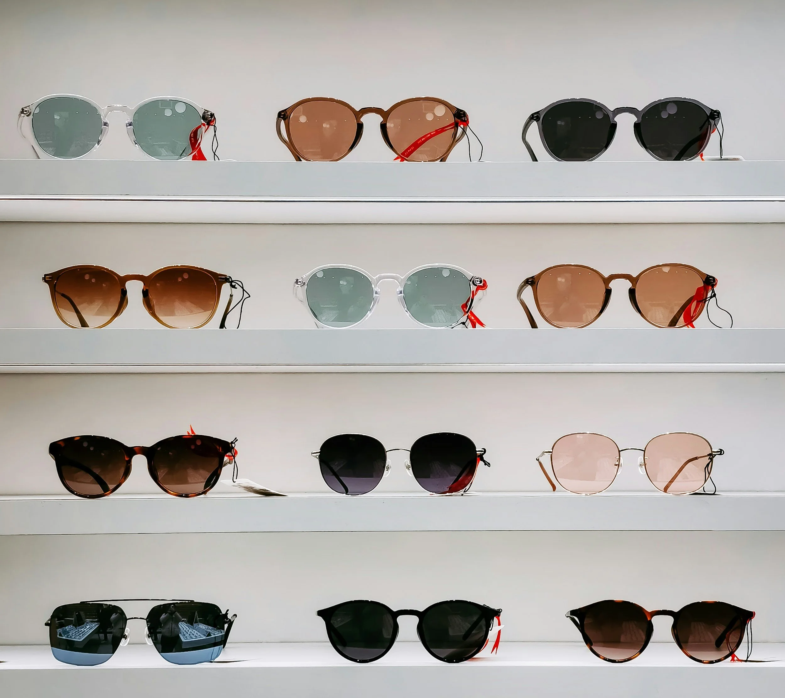 5 Sunglass Styles You need for Fall 2021
