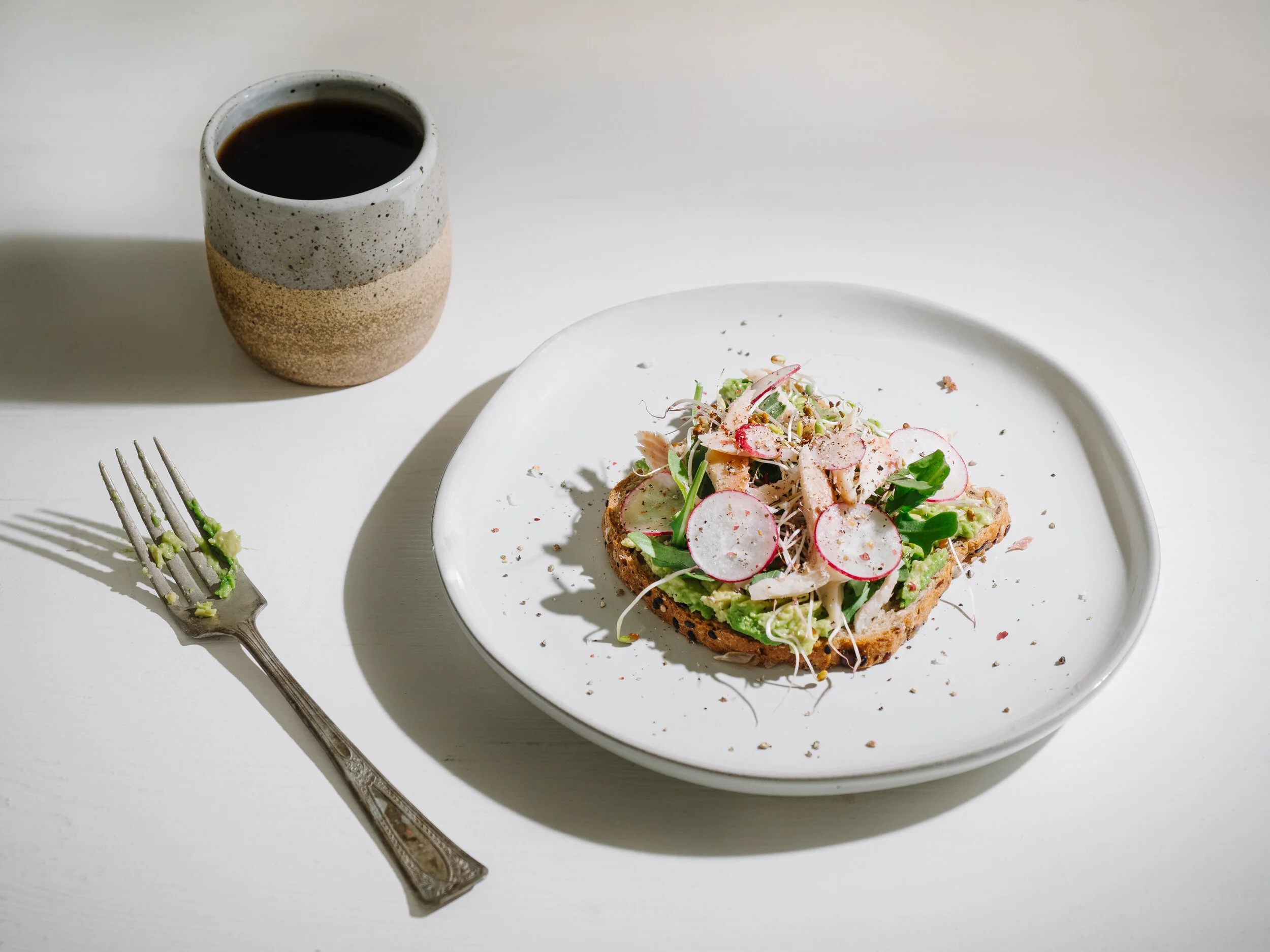 ア⁠ボ⁠カ⁠ド ト⁠ース⁠ト