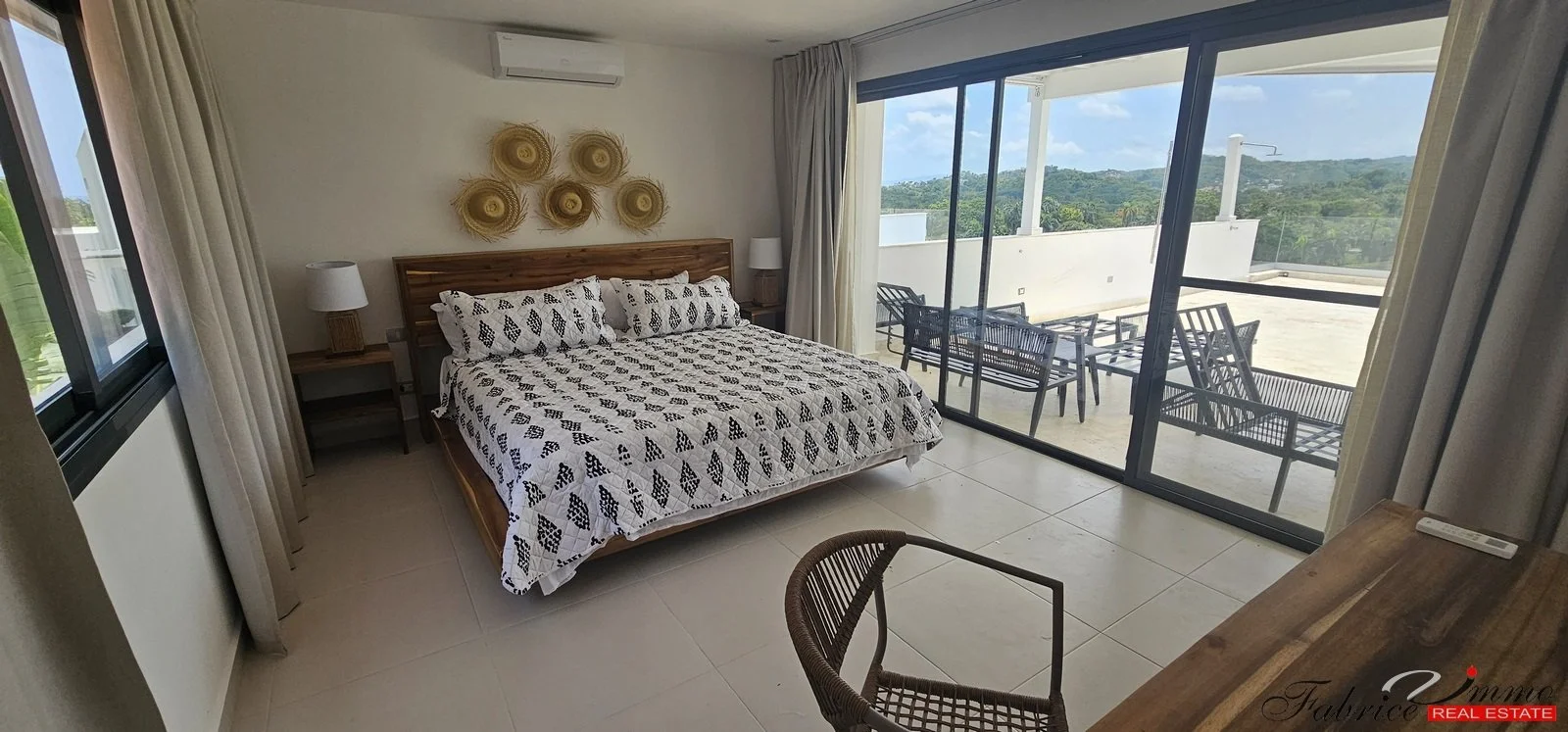 ch.3 acceso rooftop.1.jpg