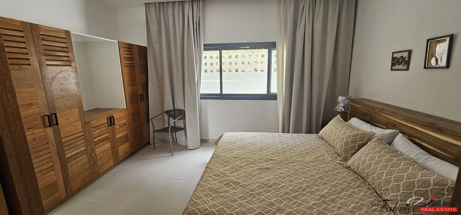 ch.1.masterbedroom.jpg
