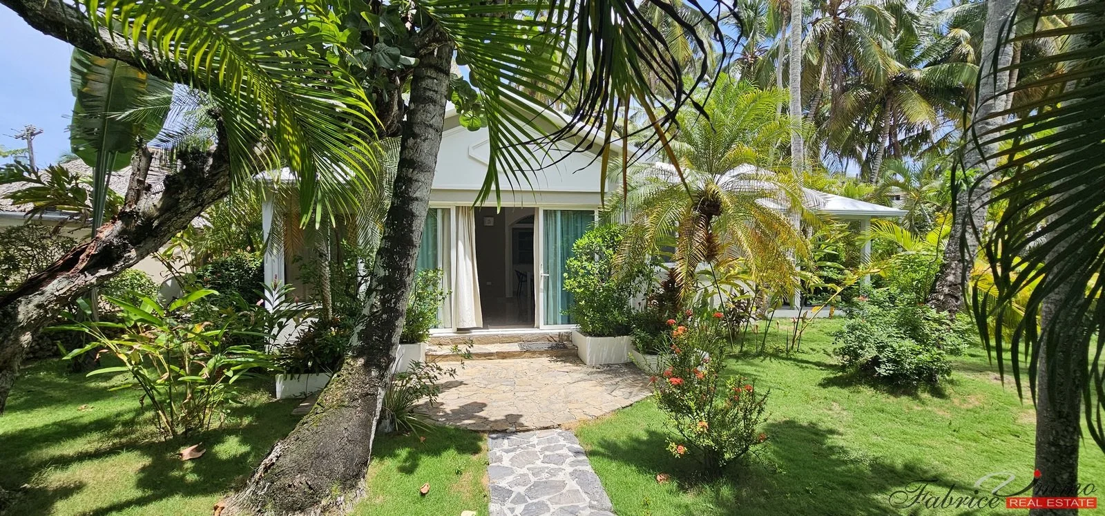 vue façade avant.1.jpg