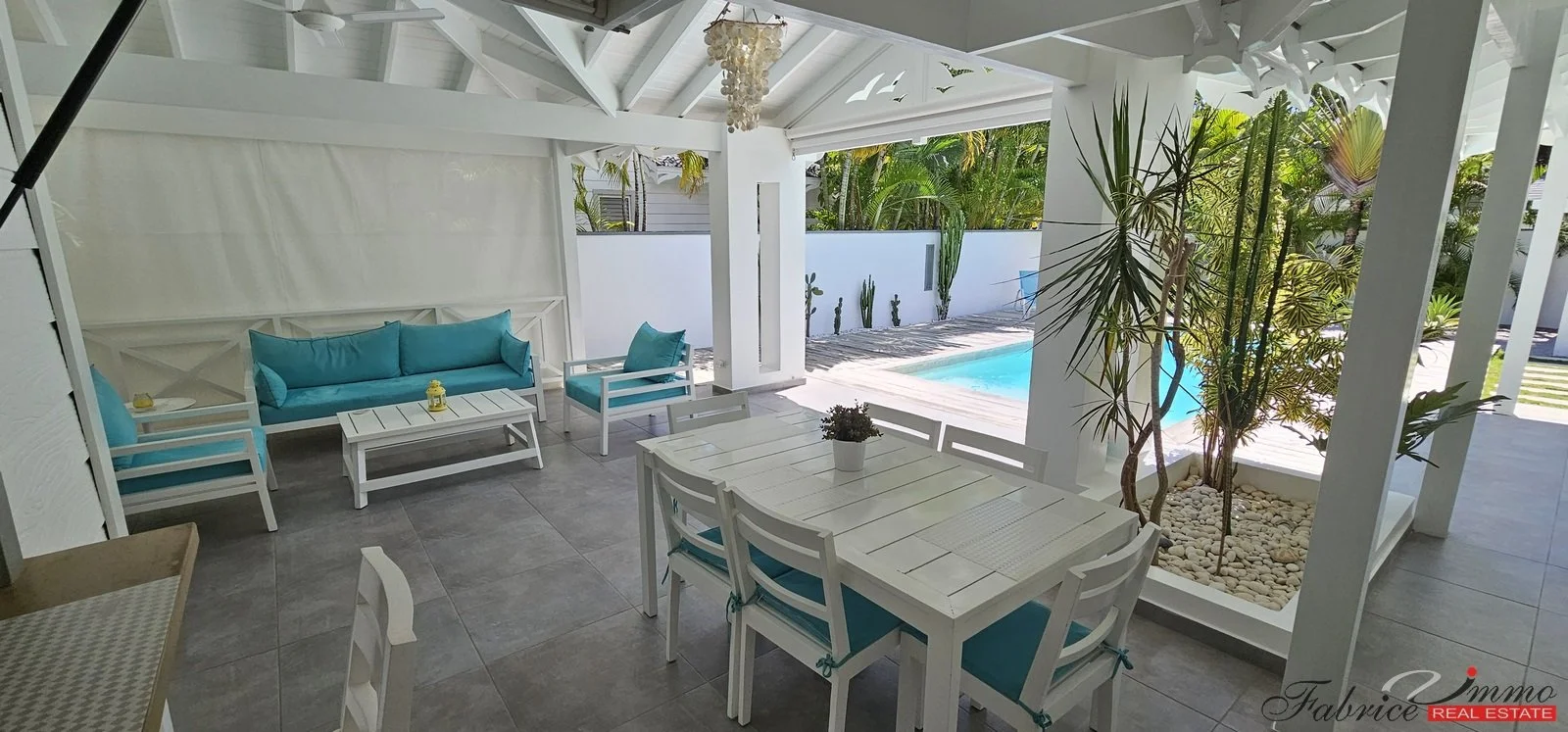 espace terrasse couverte.2.jpg