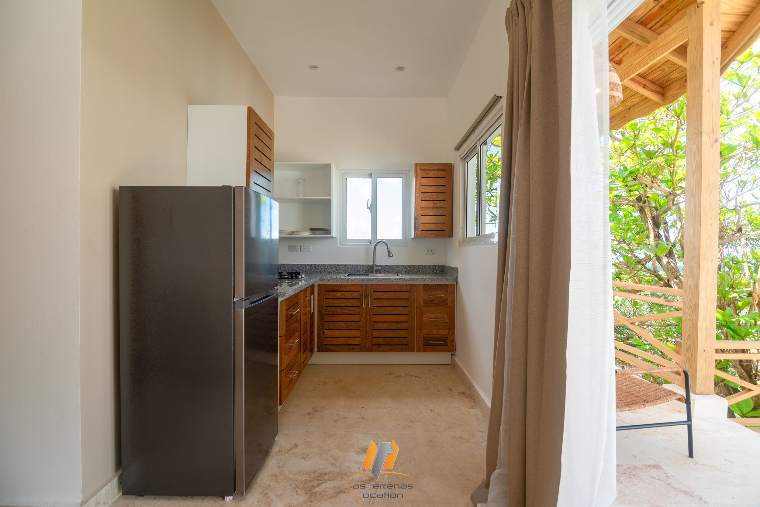 cc cocina 1er bungalow.jpg