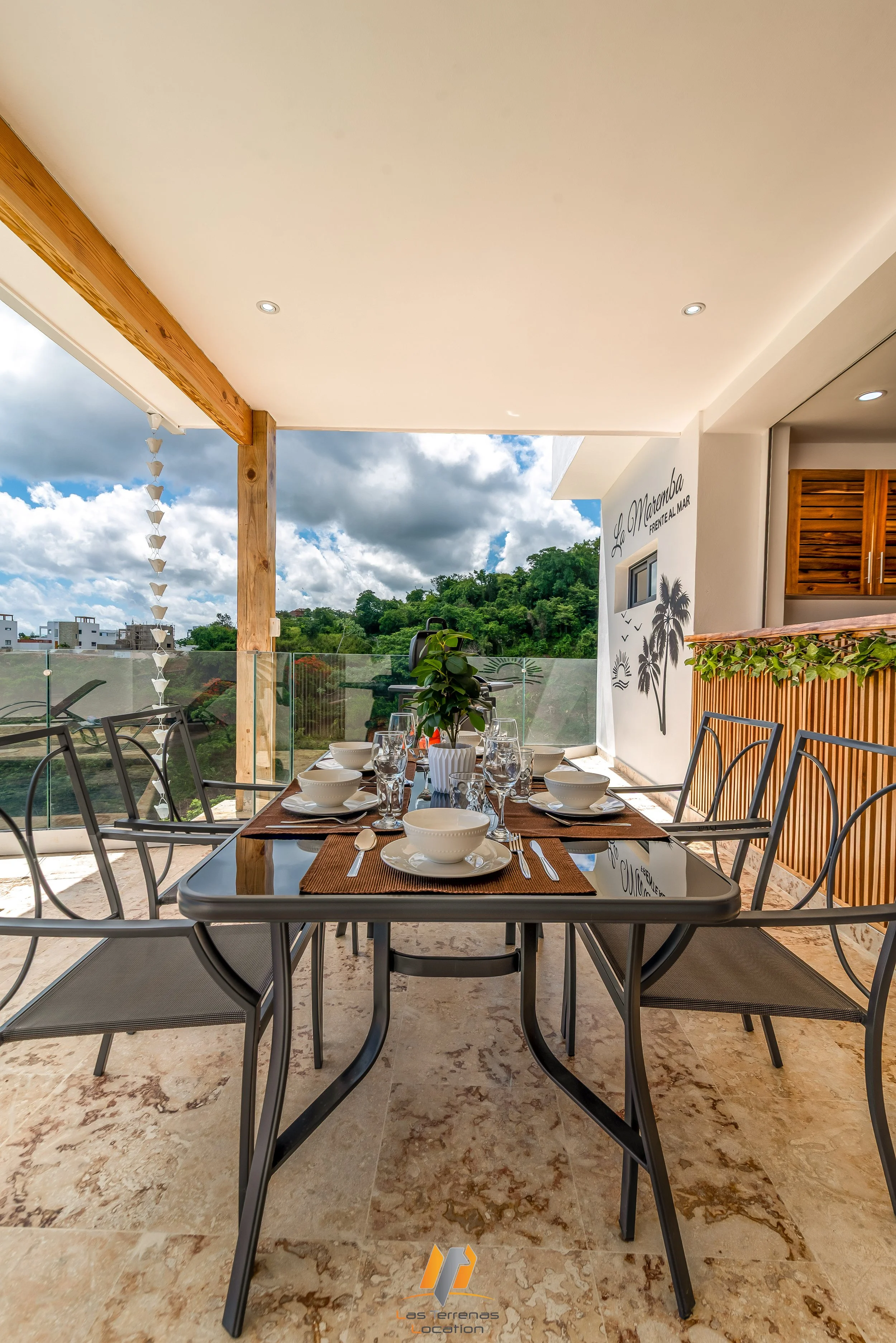 bbbc - comedor de frente.jpg