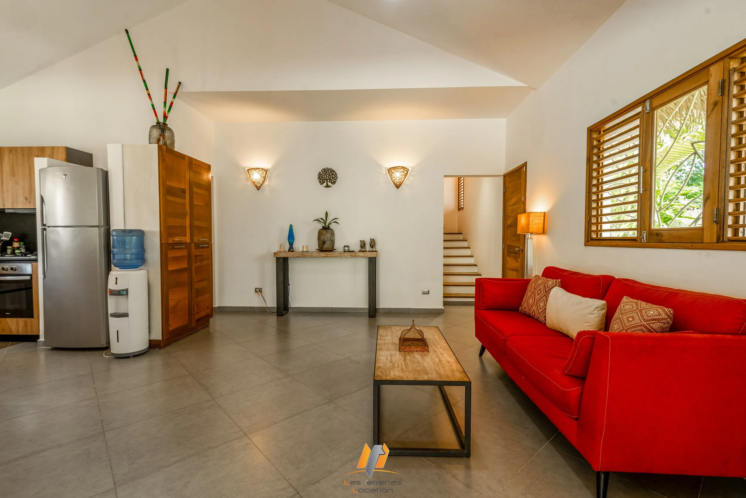 c salón lateral.jpg
