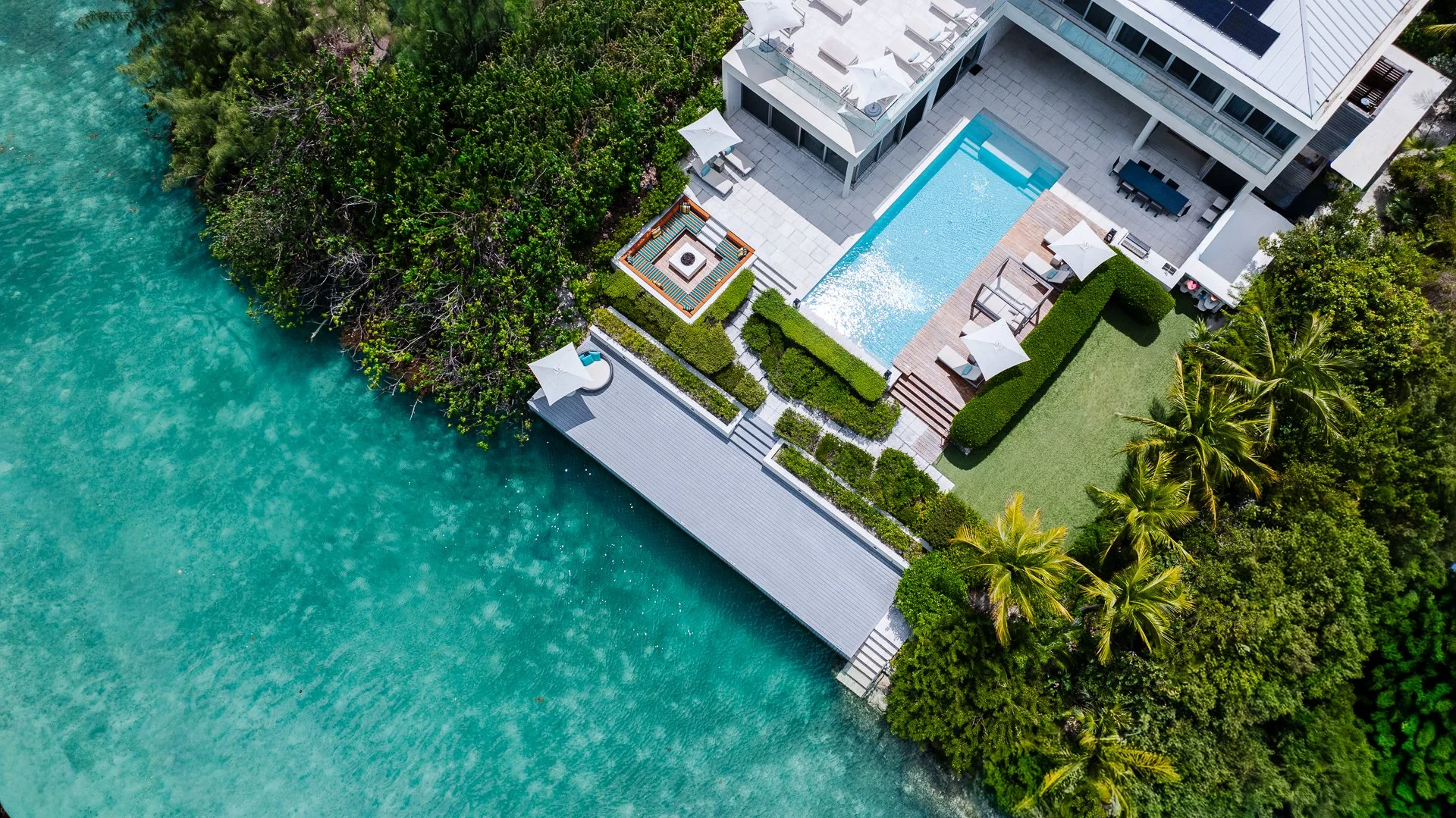Stay at Villa Big Chill: Luxurious Canal-Side Retreat in Turks and Caicos