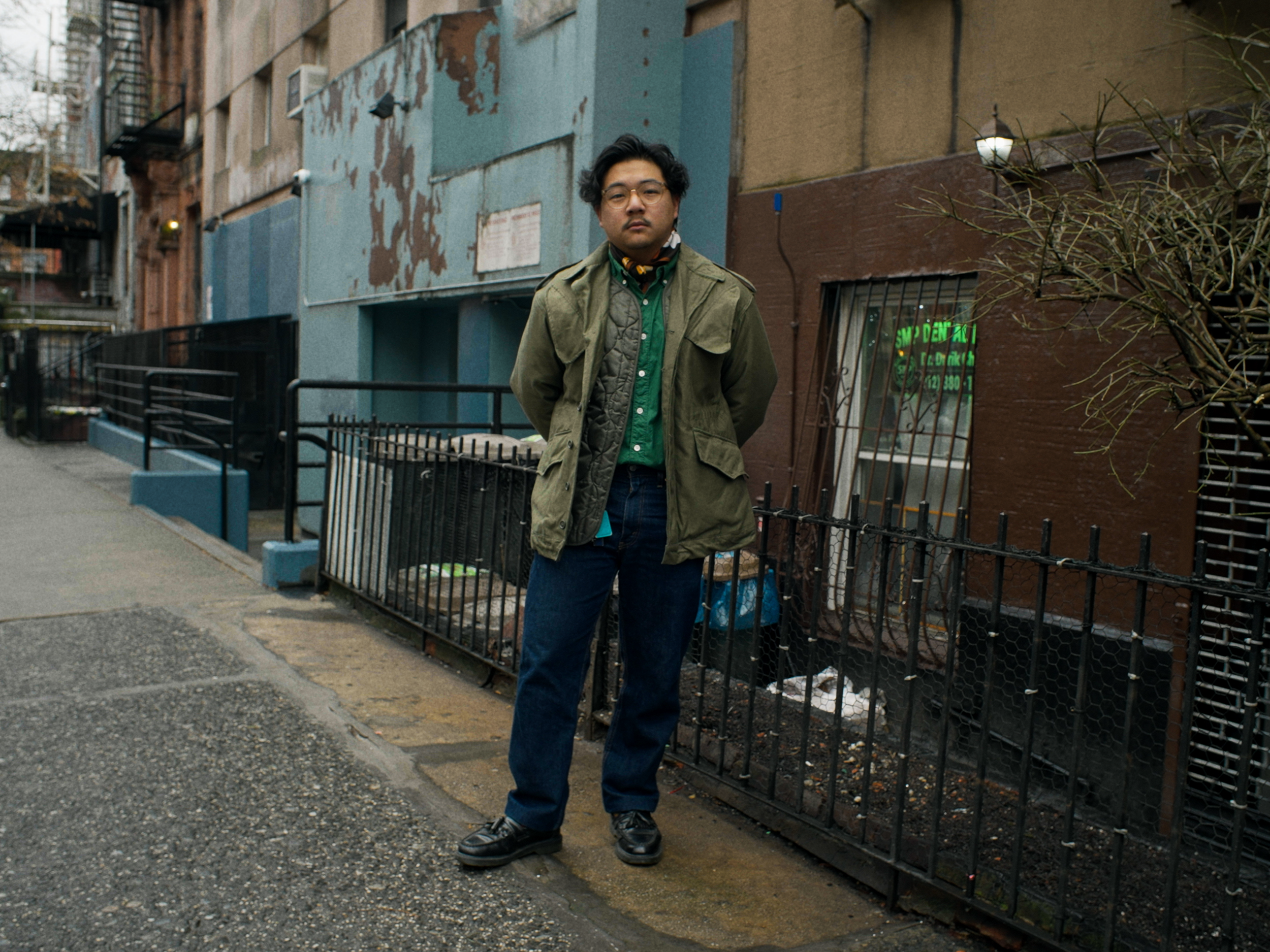 Sleepingdogs - Stoop Kid (2024, dir. Noah Mezzacappa, dp. Crispin Tan)