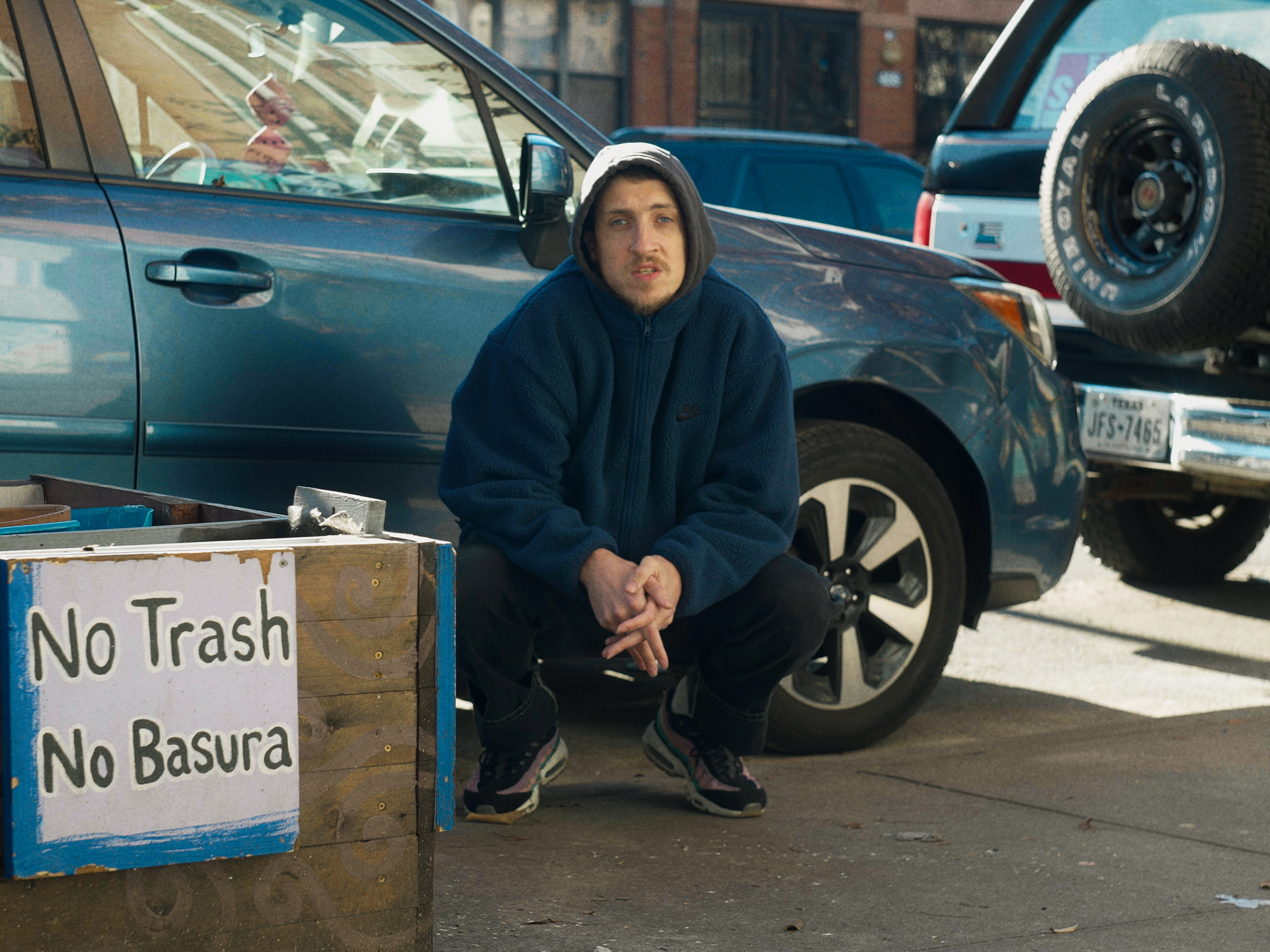 Sleepingdogs - Stoop Kid (2024, dir. Noah Mezzacappa, dp. Crispin Tan)