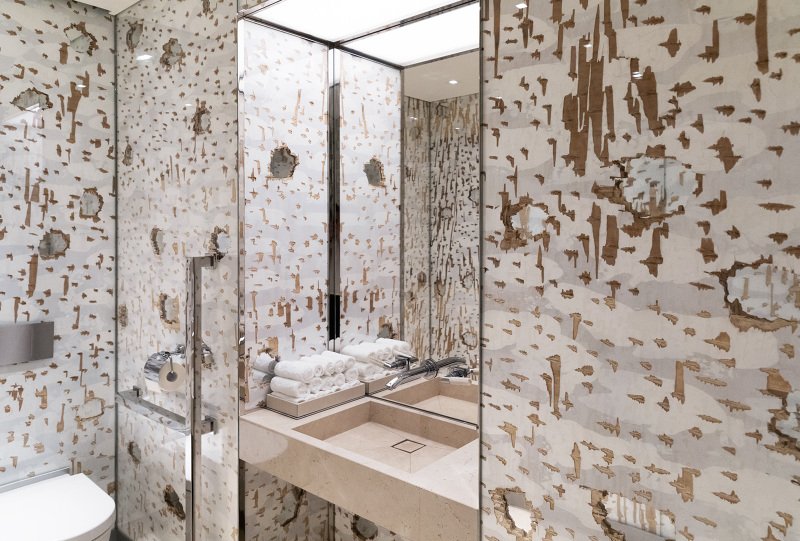 Installation, Cheval Blanc Paris