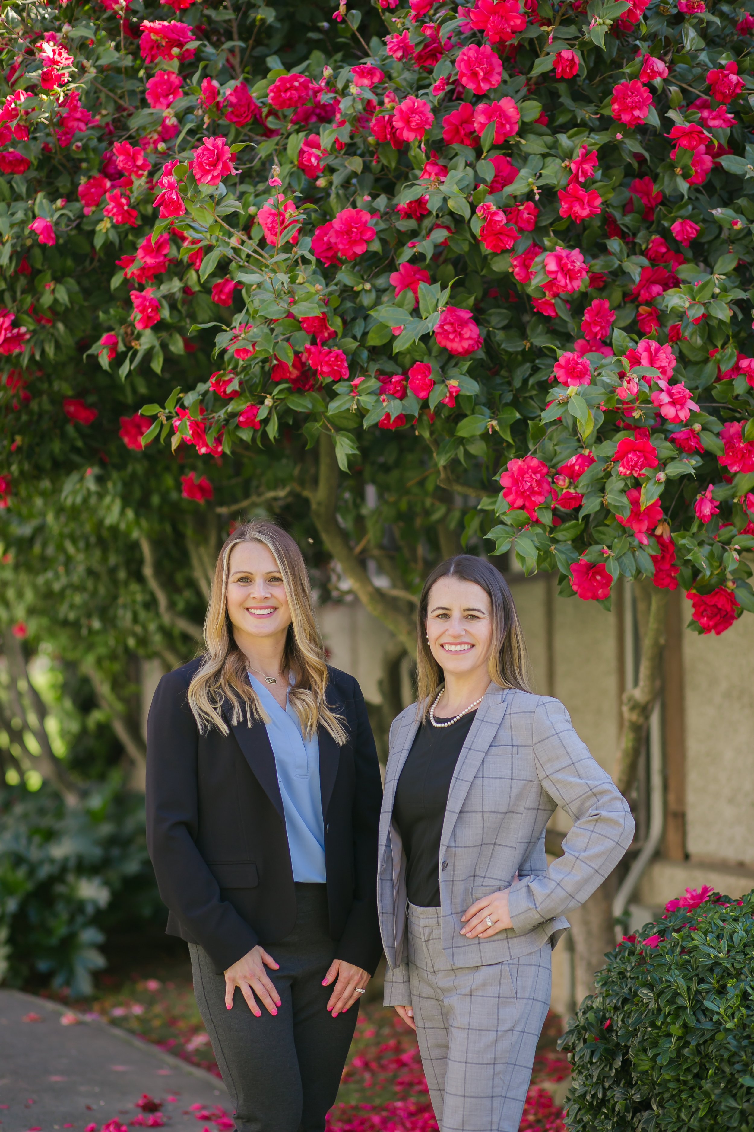 Creative and professional headshots for professional business. Action shots of business. Outdoor headshots, corporate headshots professional. Granite Bay, Roseville, Lincoln, Rocklin, Auburn, Folsom, Sacramento.