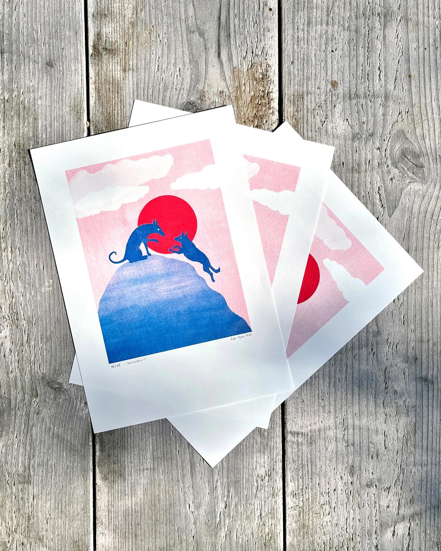 ‘Friendship’ 2025
My new risoprints (surprisingly ๐) in red and blue are now available at @artattack_novacvernovka
They ship worldwide and frame the prints too if you like!
I have still a few left at my studio in Den Haag as well so l