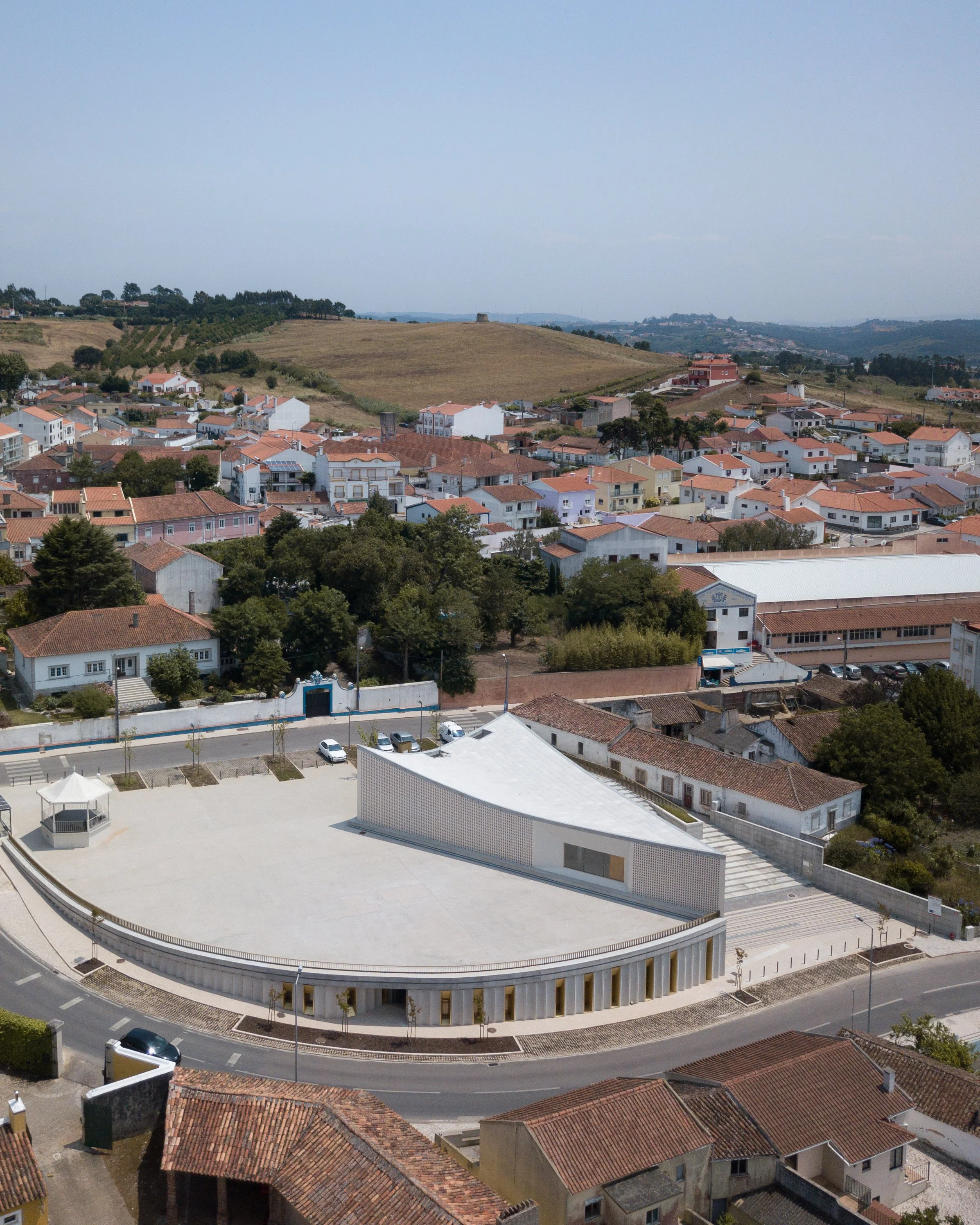 CULTURAL CENTRE IN GAEIRAS 8