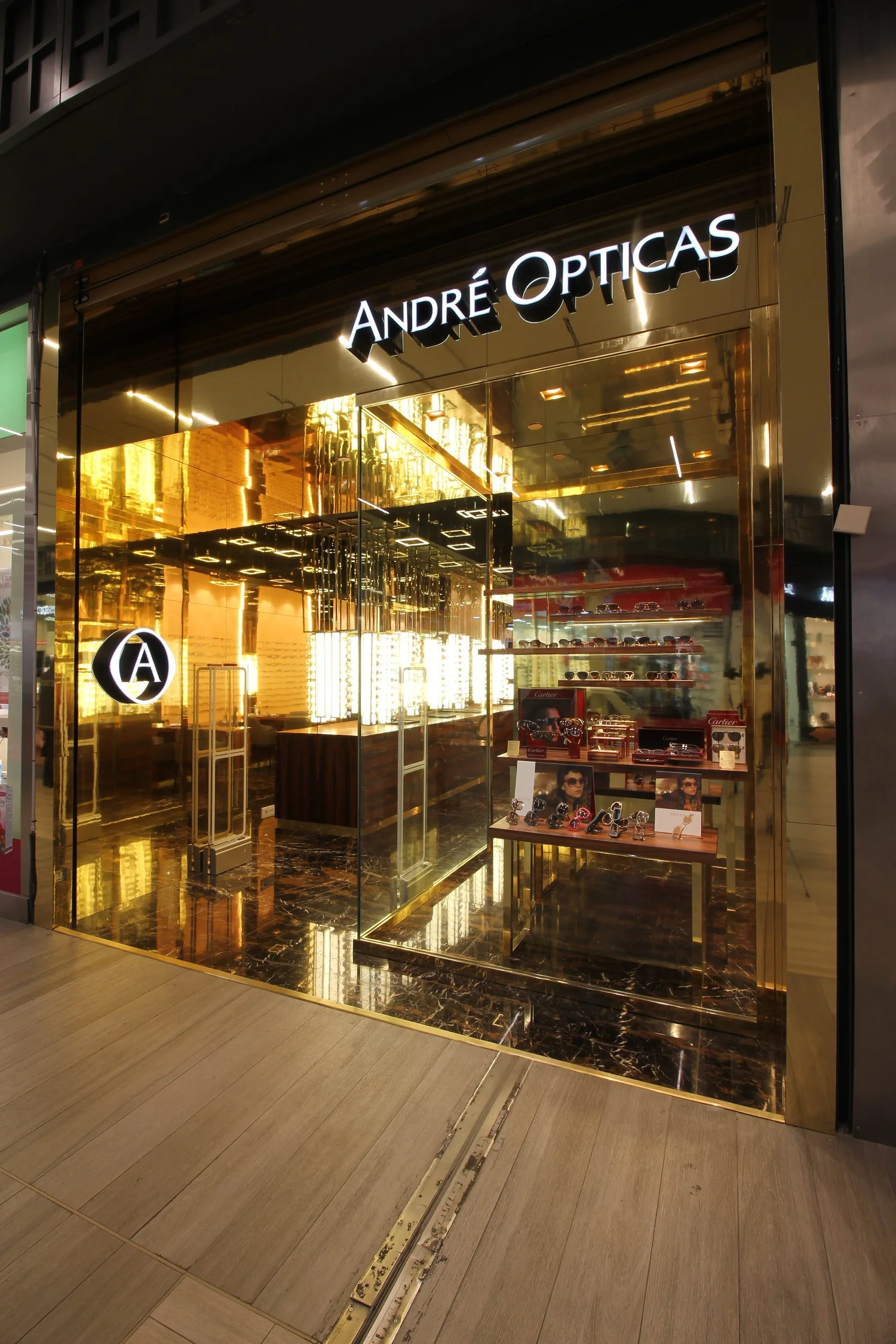 004_entrance.jpg