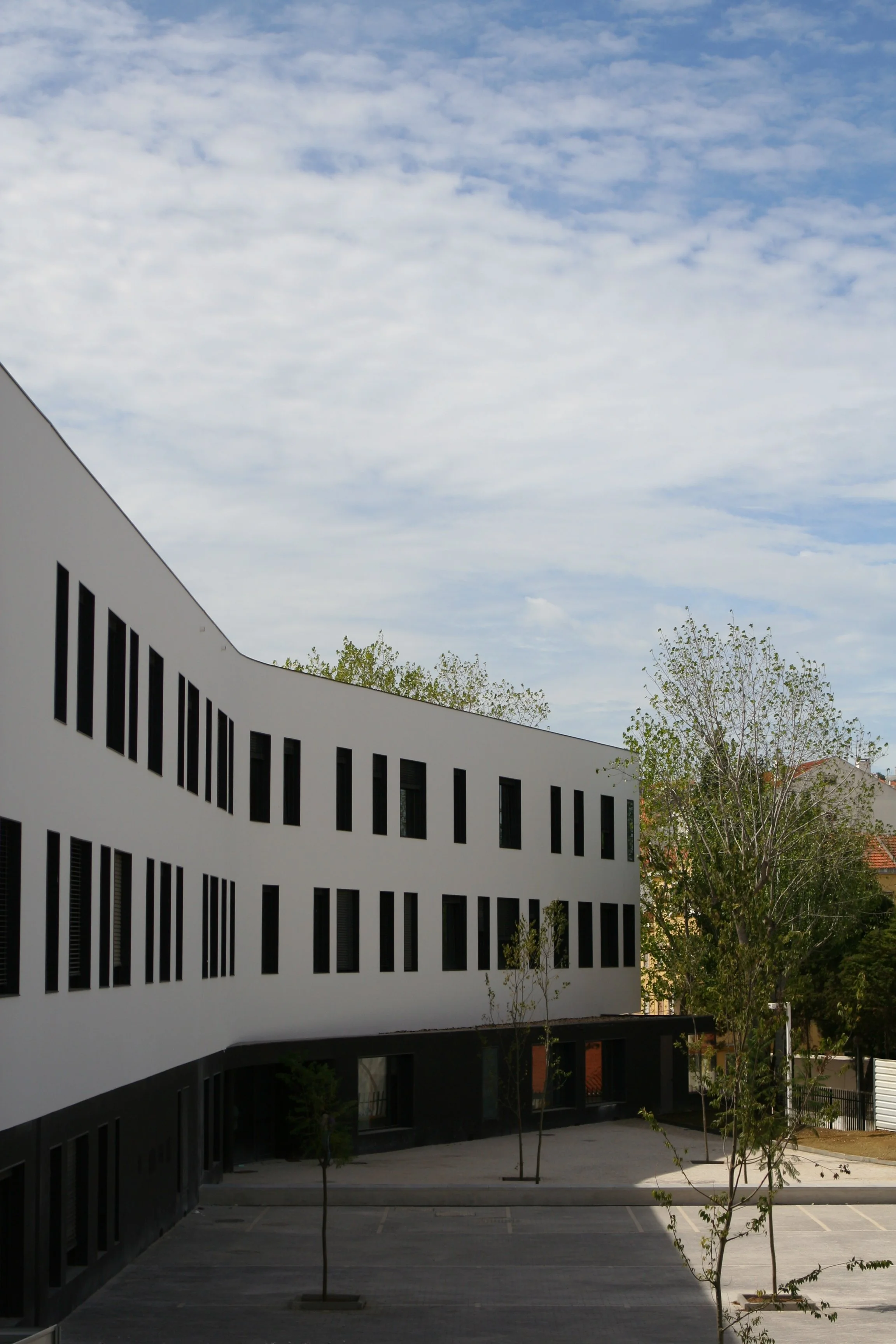 HENRIQUES NOGUEIRA SECONDARY SCHOOL ESHN