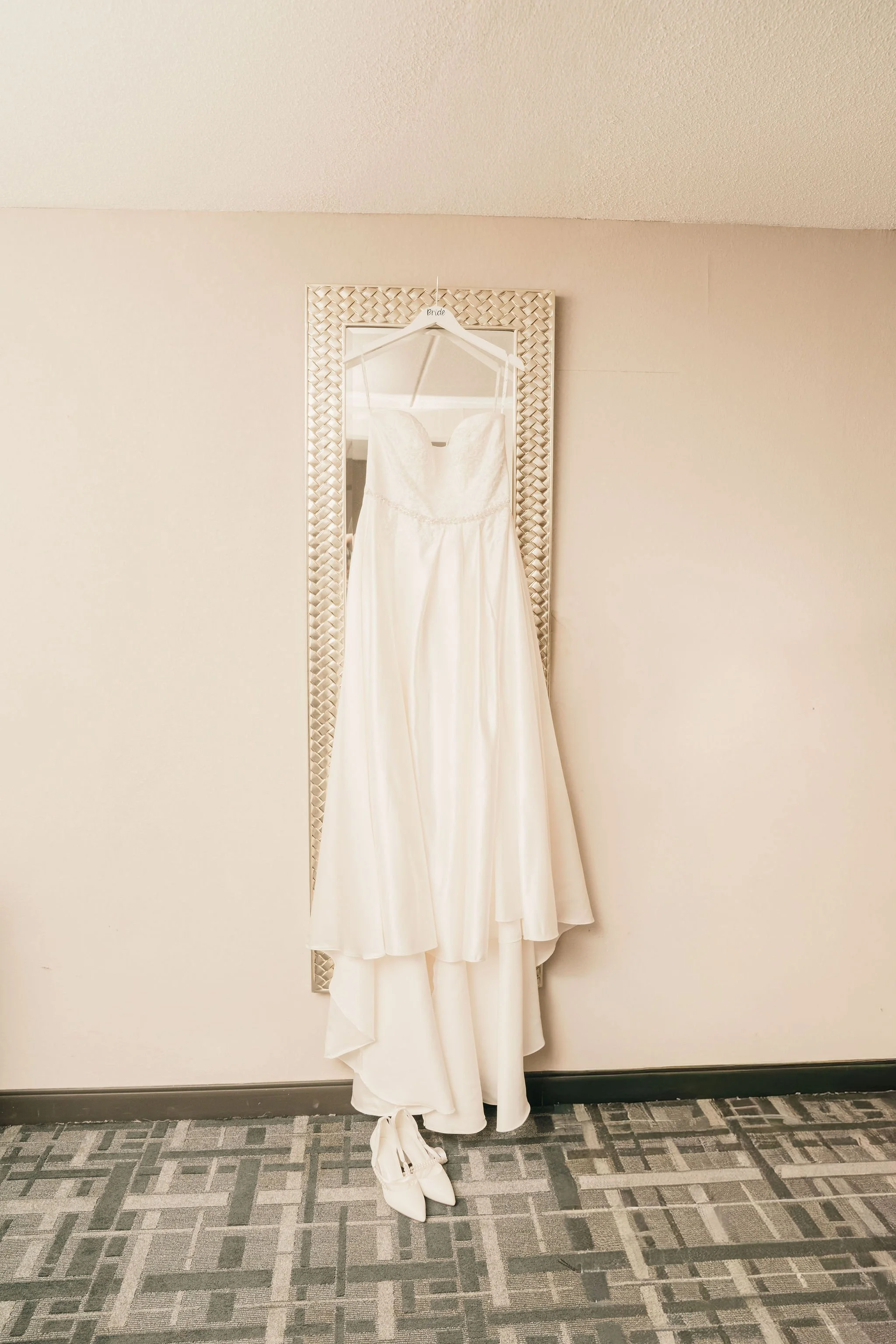 wedding dress