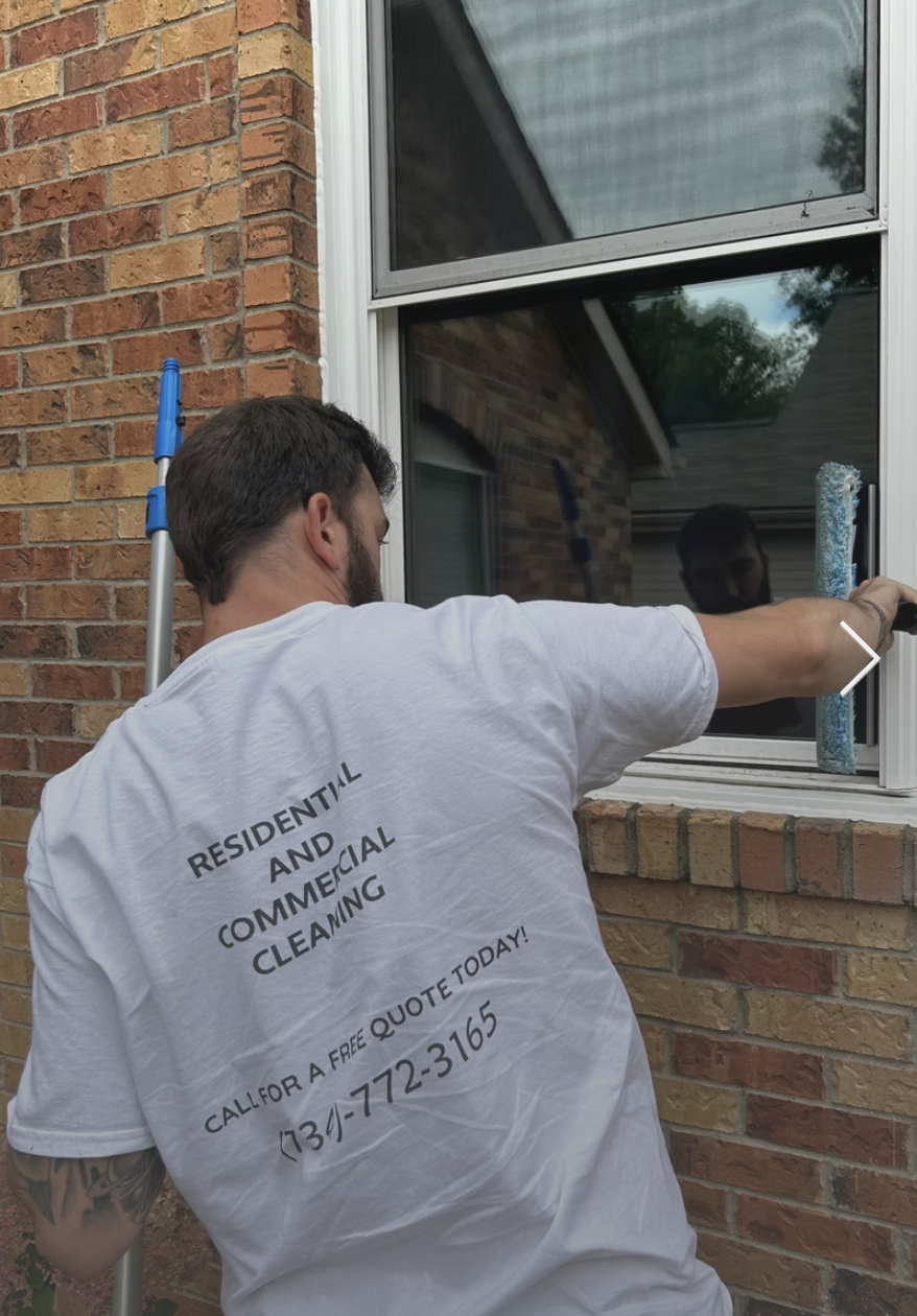 Ochel Window Cleaning Services .png