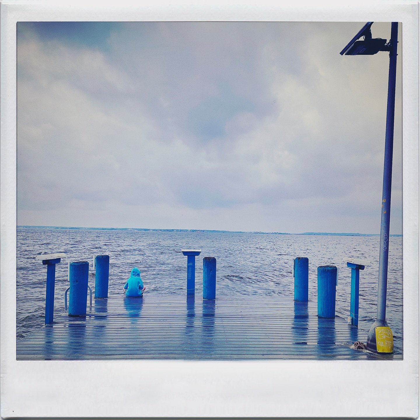 summer days 💛🩵💙