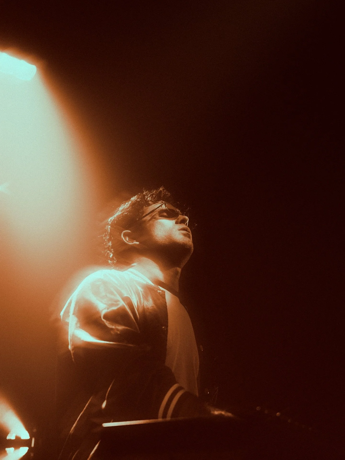 Derni&egrave;re partie sur @hudge.music au @lesucrelyon !
C&rsquo;&eacute;tait un r&eacute;el plaisir, la prochaine publication sera sur un autre groupe 👀
&bull;
&bull;
&bull;
#80s #electro #concert #live #concerts