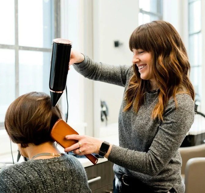 Spa &amp; Salon Bookkeeping: How Tracking the Right Numbers Keeps Cash Flow Predictable