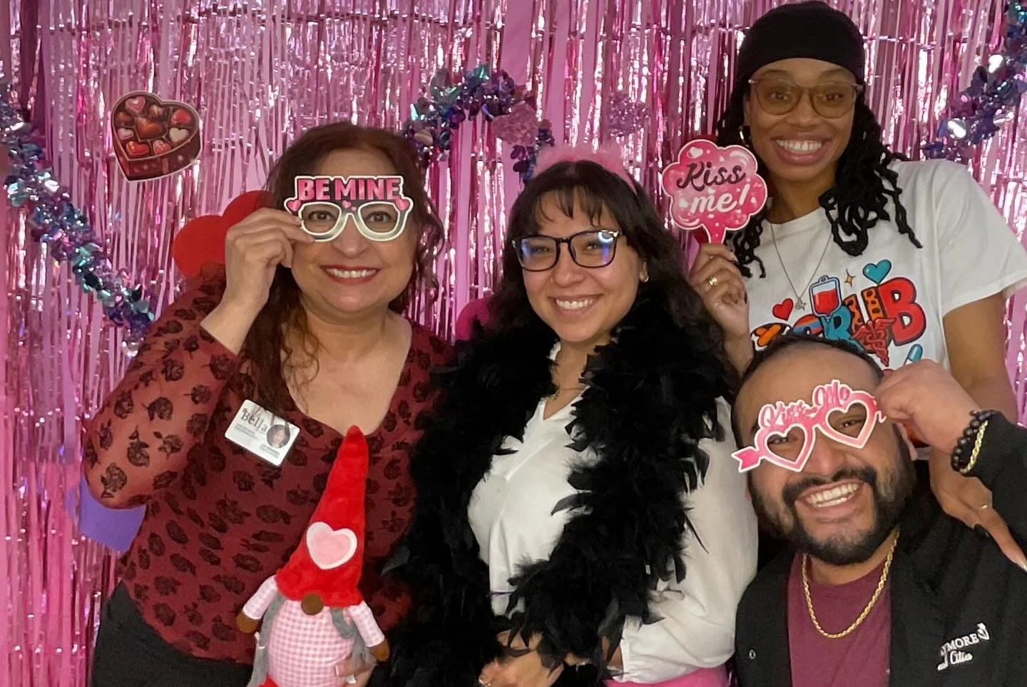 💕❤️ LOVE was in the air at The Traymore! ❤️💕

PC Home Health had the sweetest time celebrating Valentine&rsquo;s Day with our friends at The Traymore! 💐✨ There&rsquo;s nothing better than pouring love back into the seniors and teams who give so mu
