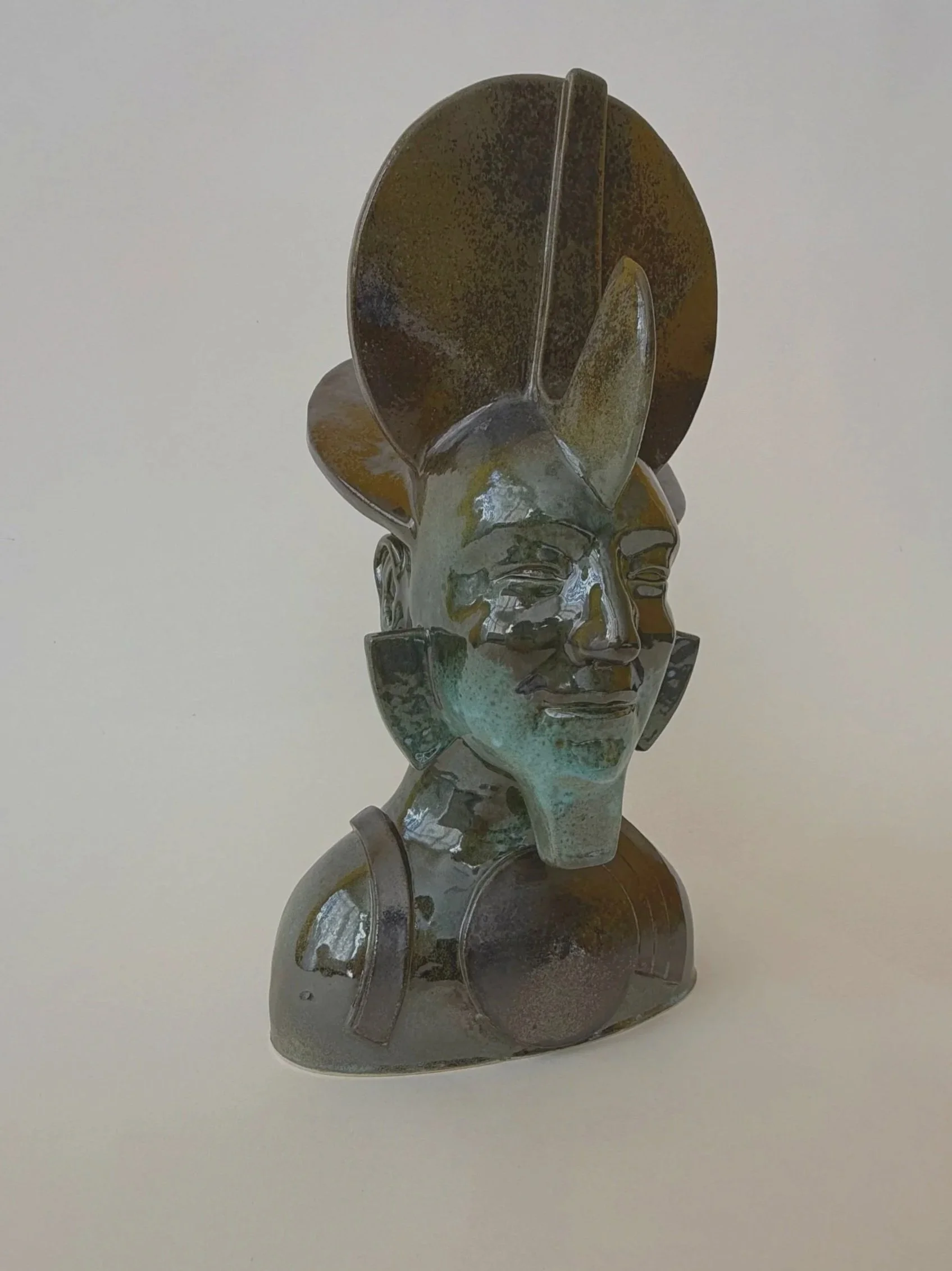The Happy King, 2024. Stoneware - 41 x 22 x 21 cm