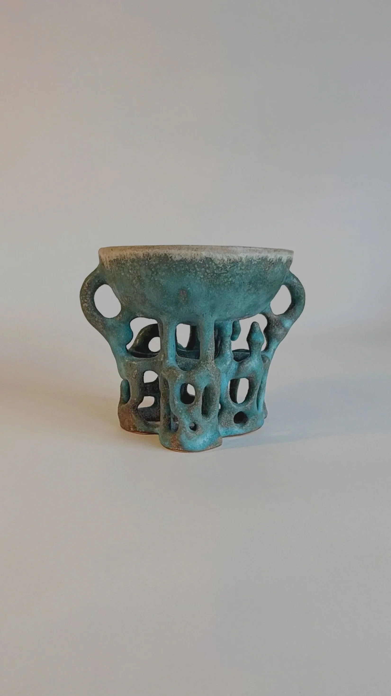 Turquoise bowl - Neptunian bowls series, 2025. Stoneware - 13 x 17 x 14 cm