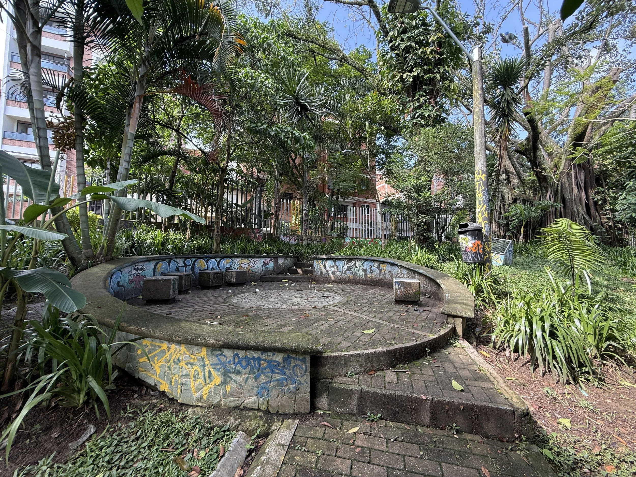 Imagen en sitio antes de la intervención de una de las estancias del parque el Mirador.