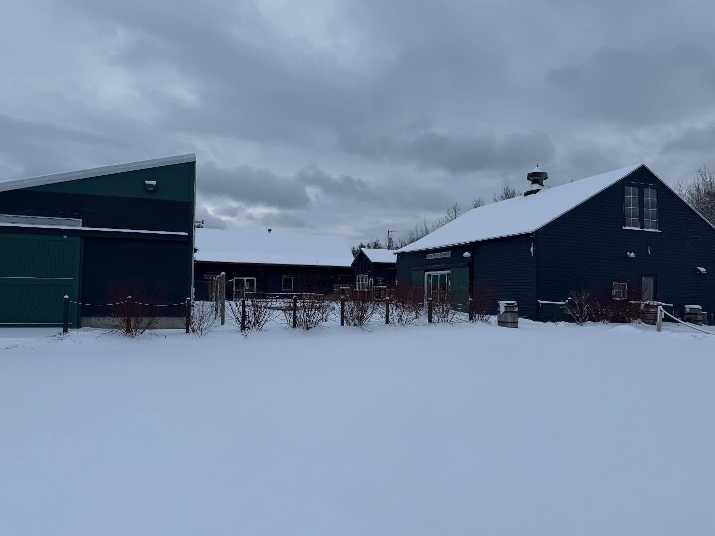 A very Merry Christmas to all of you out there! Whether you&rsquo;re working, sitting on a beach, or enjoying time with friends and family, cheers! Now I have some shoveling to do, better get to it. 

#barharborwinery #christmas #snow #cozy #winery