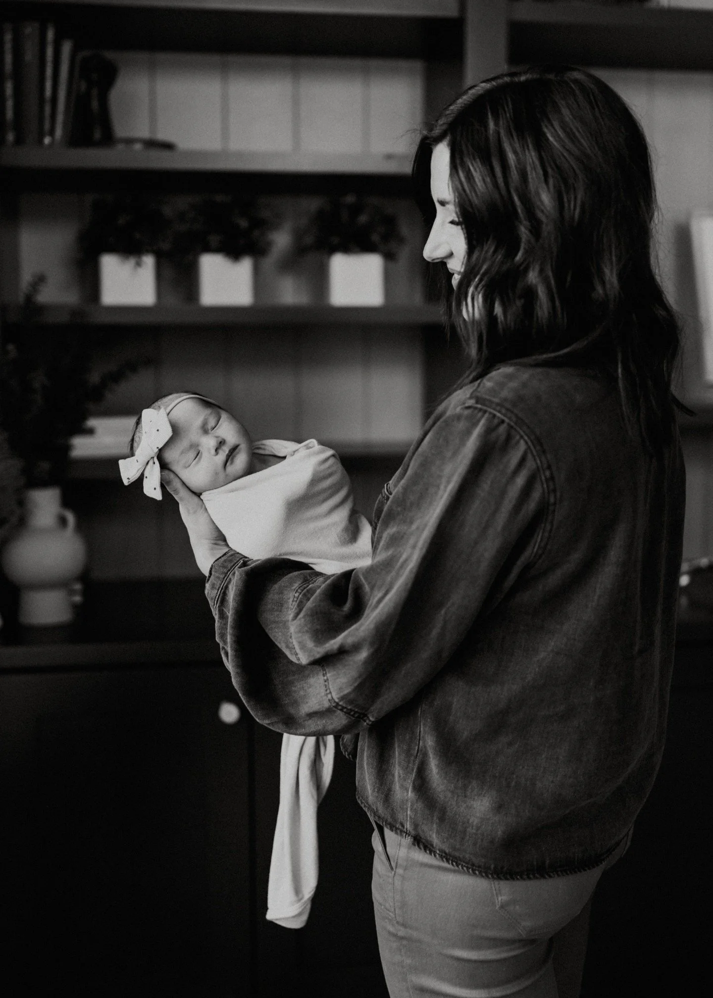 In case you needed the reminder...our January schedule is open.

January sessions have a completely different energy to them. The rush of the holidays is finally behind up, everything slows down, and families just feel more relaxed. It always shows u