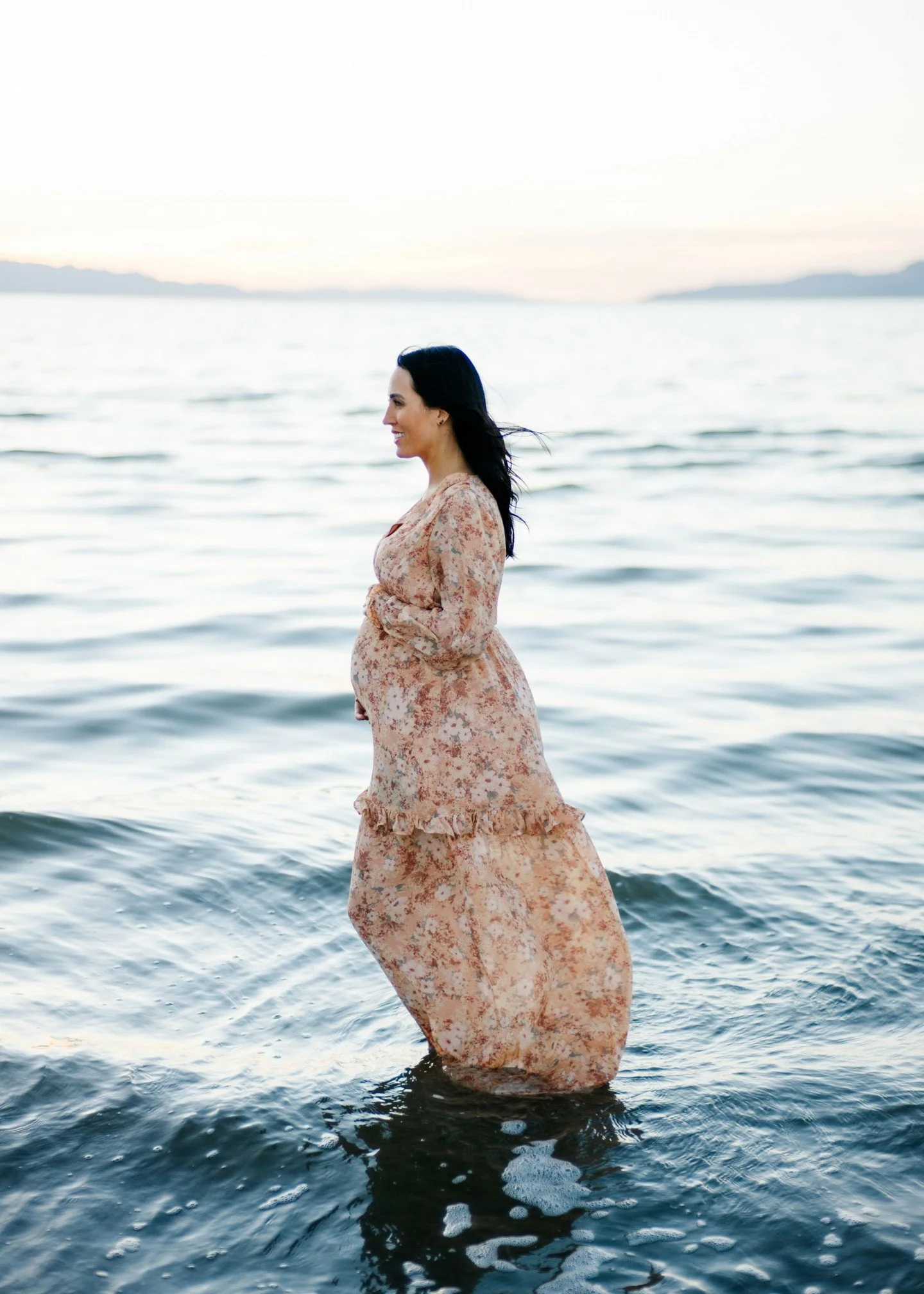 A lot of people ask what a full session actually means. So let me break it down in a simple way.

Our full sessions are one hour long, and they are designed to feel relaxed, fun, and completely stress free. Whether it&rsquo;s family photos, couples, 