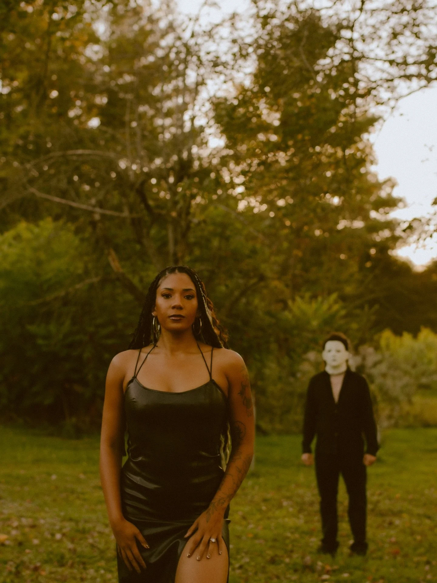 Spooky Szn w a lil @indiesoulphotography flare 👻
S/n: Mr. Myers just needed a black woman 👸🏽
