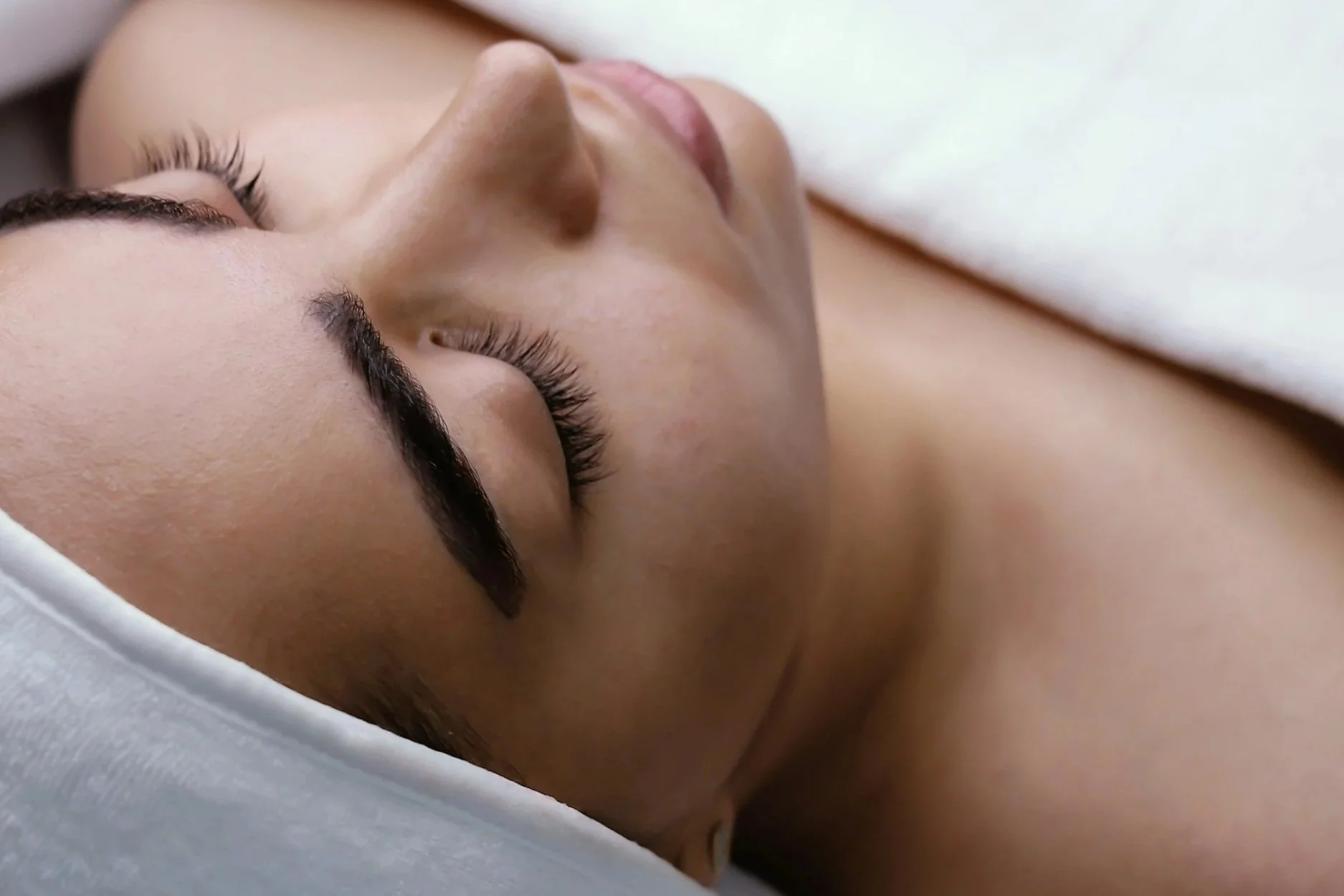  Join the Micro-Needling Movement: Why It Remains the Gold Standard in Skin Rejuvenation