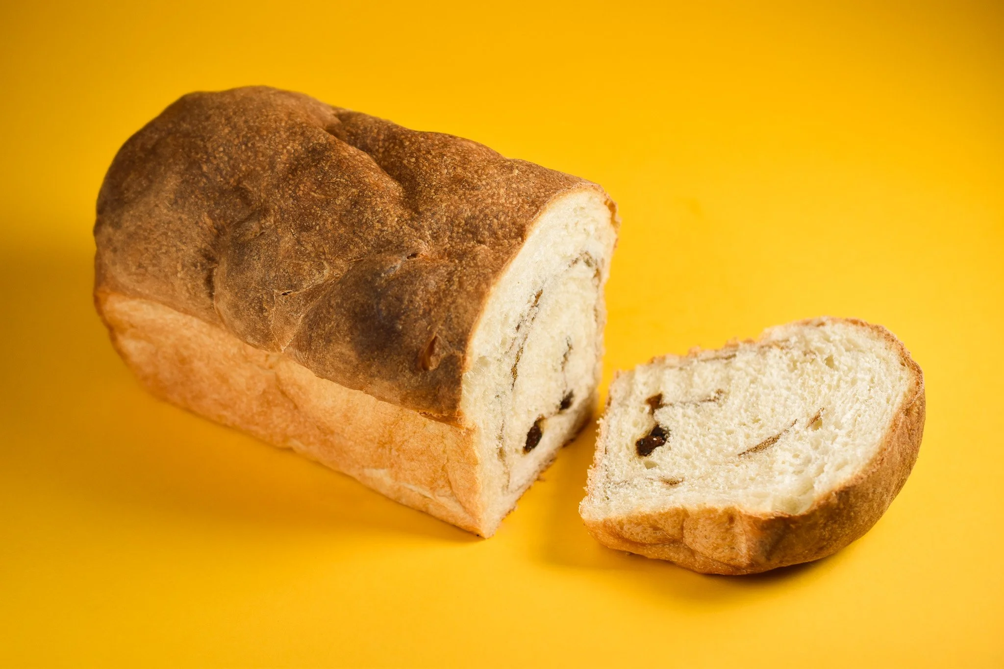 Wild-Rise_0001-Cinnamon-Raisin-Loaf.jpg