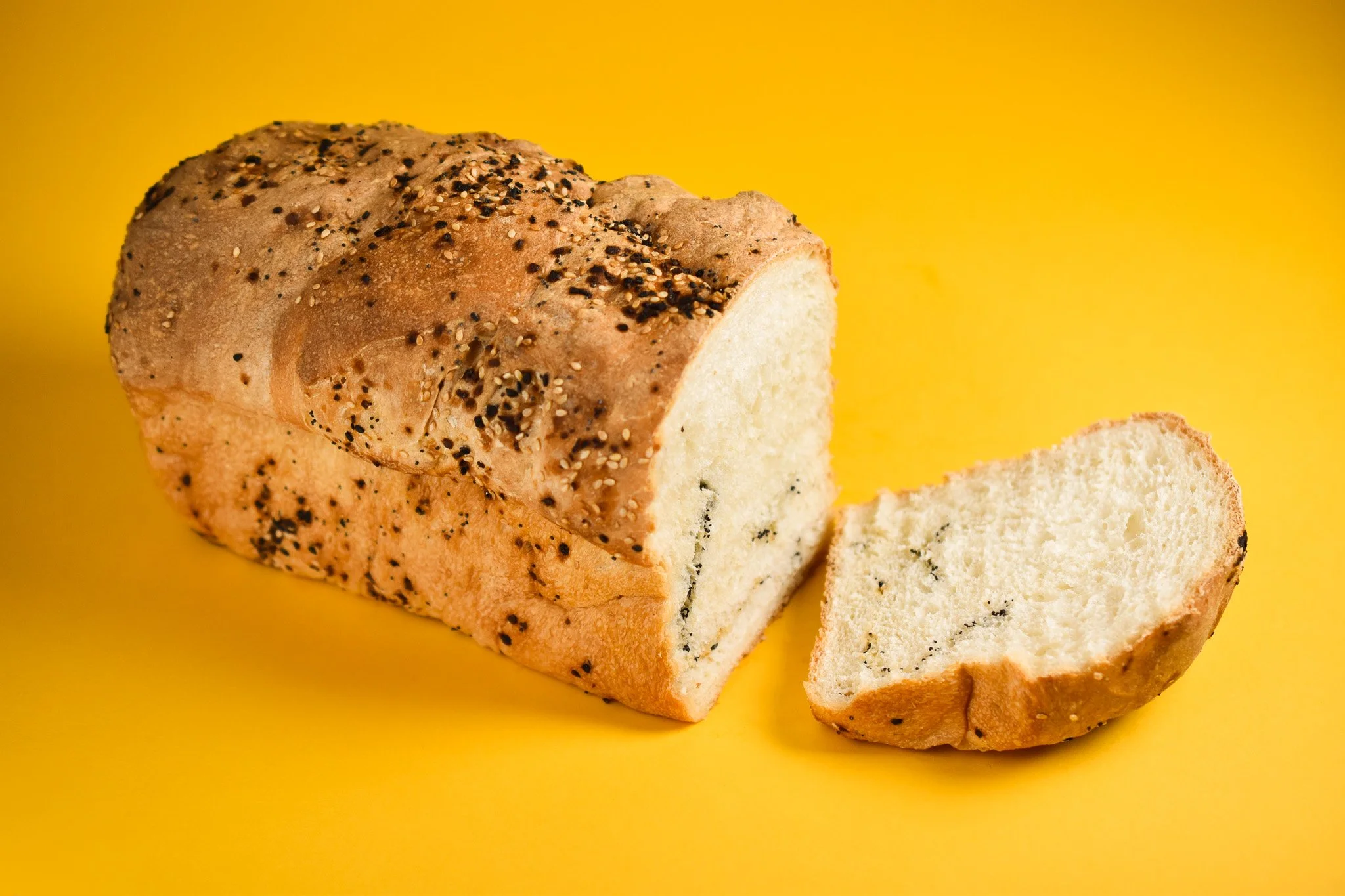 Wild-Rise_0001-Everything-Bagel-Loaf.jpg