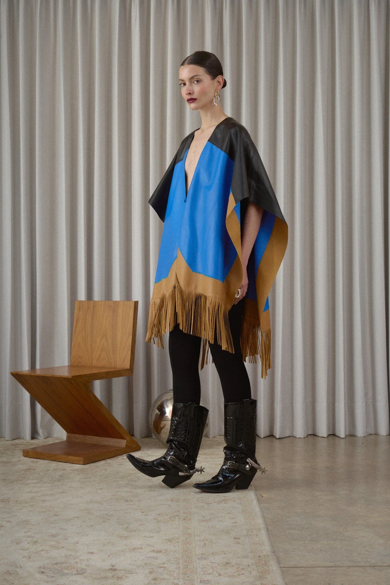 02_Poncho_With_Fringes_Black_Royal_Blue_Maple_Brown_Side.jpg