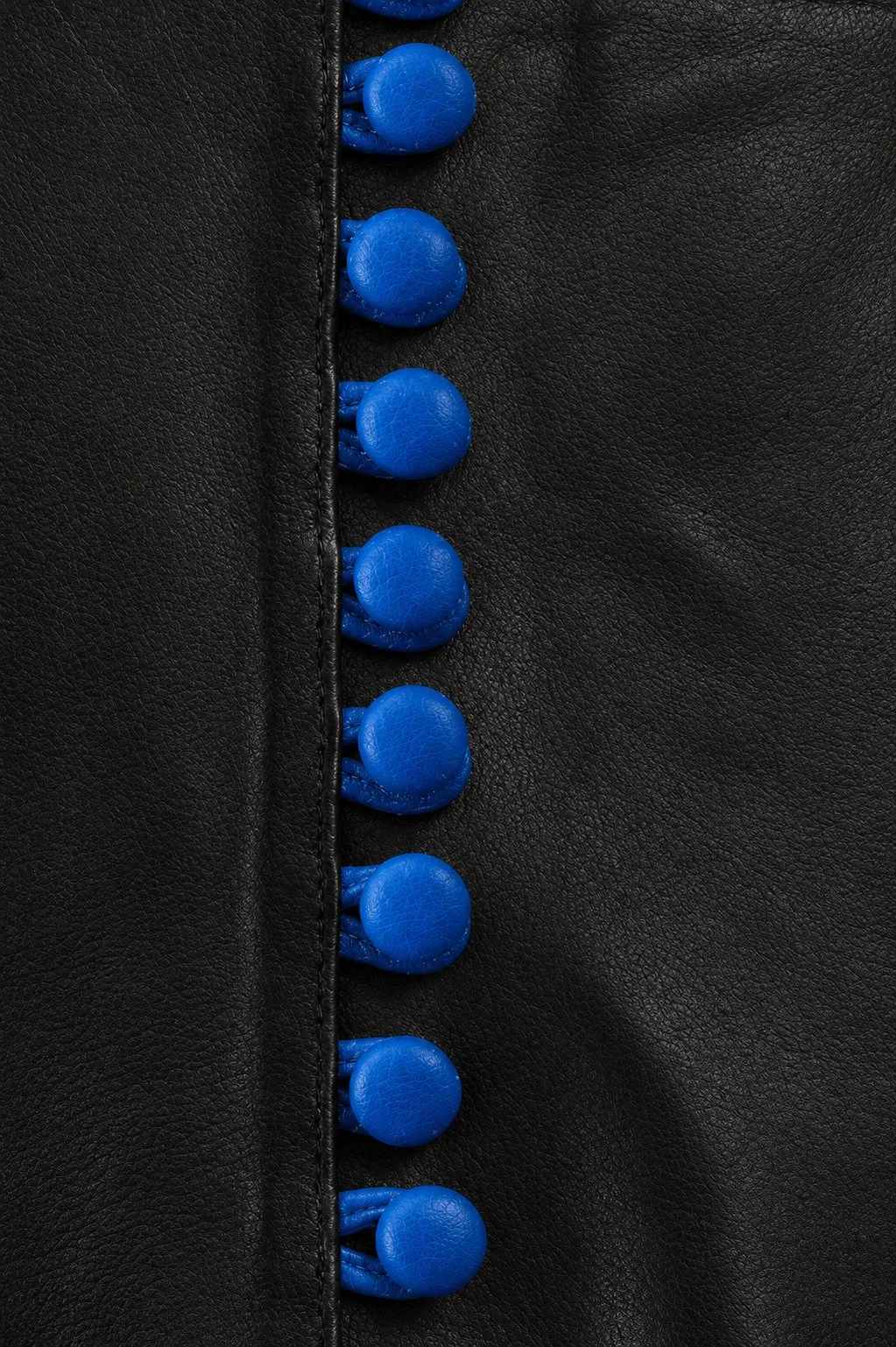 06_Judy_Top_Black_Blue_Detail_Enhanced.jpg