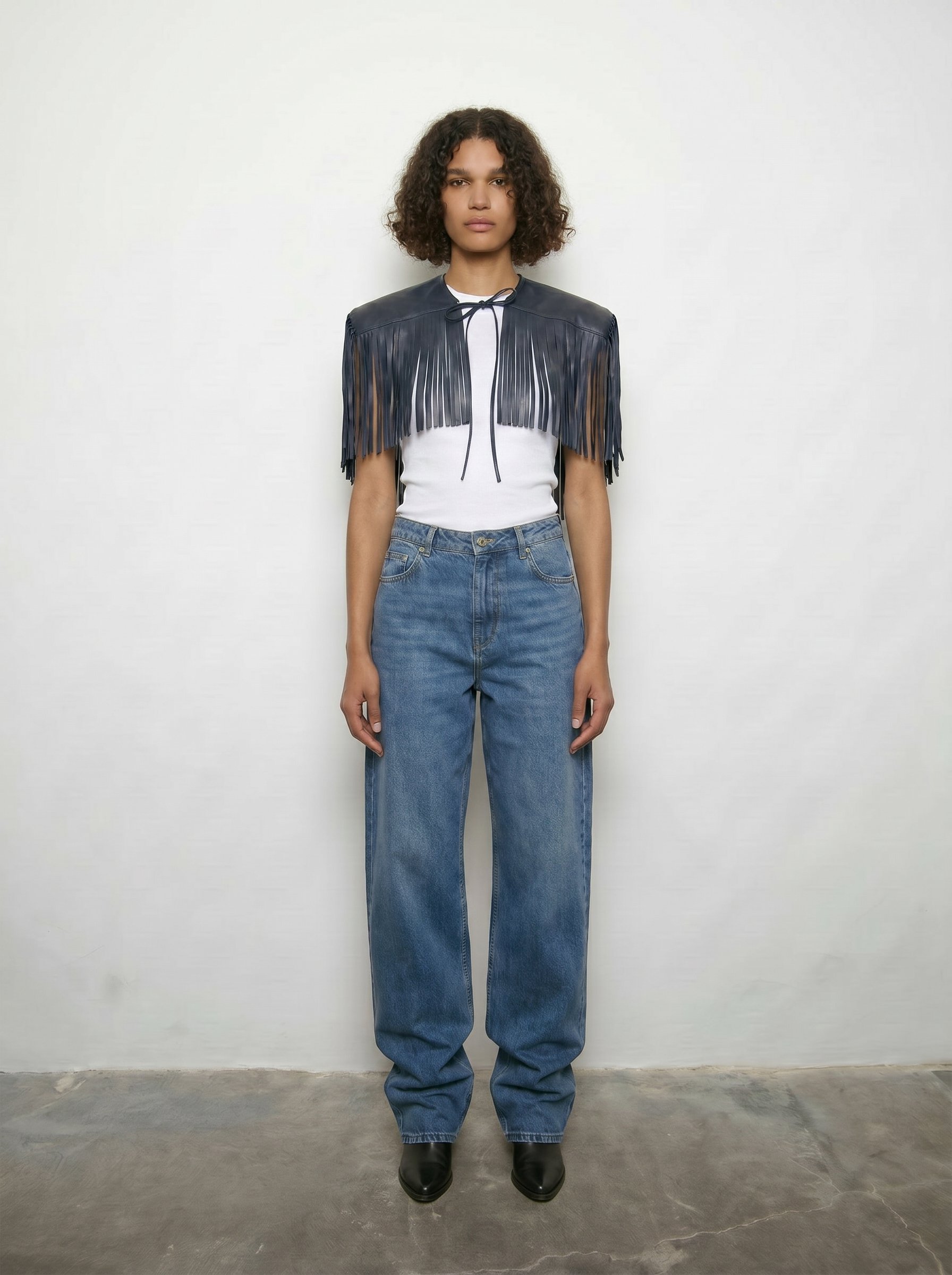 Leather mini cape navy look.png