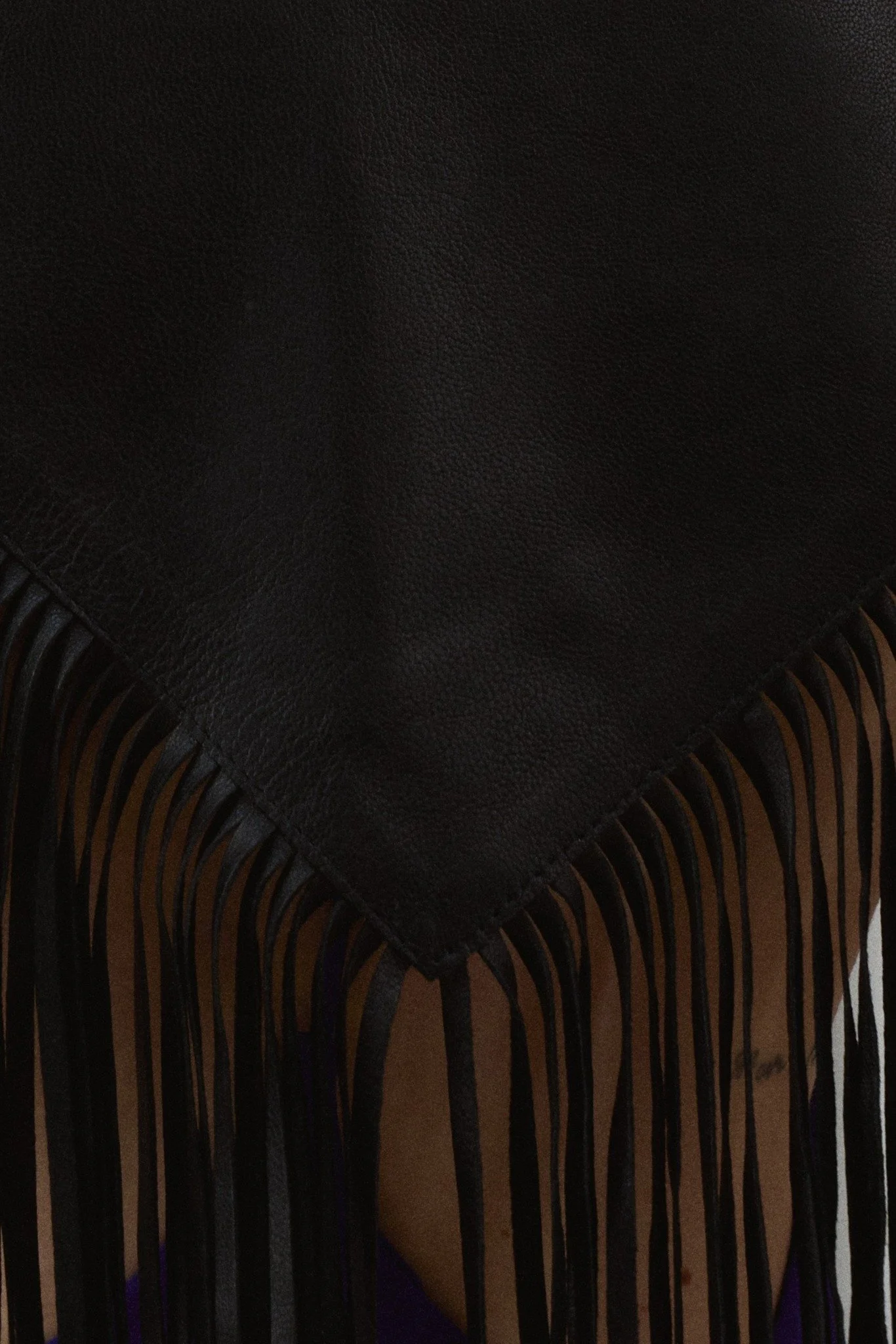 05_Mini_Leather_Cape_Black_Detail.jpg