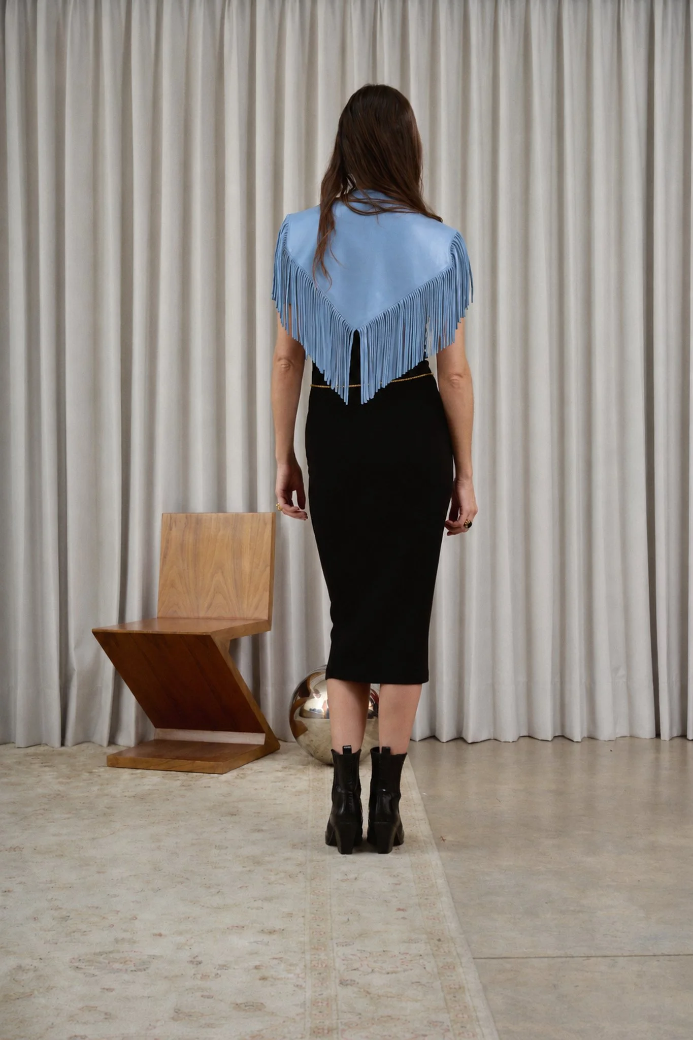04_Mini_Leather_Cape_Baby_Blue_Back.jpg