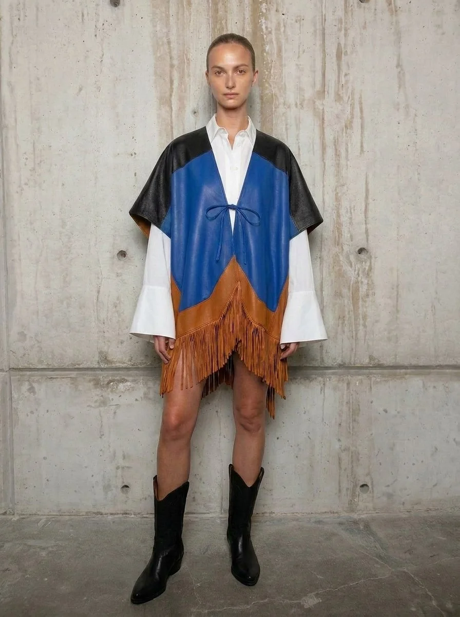 Leather poncho v2 look.png