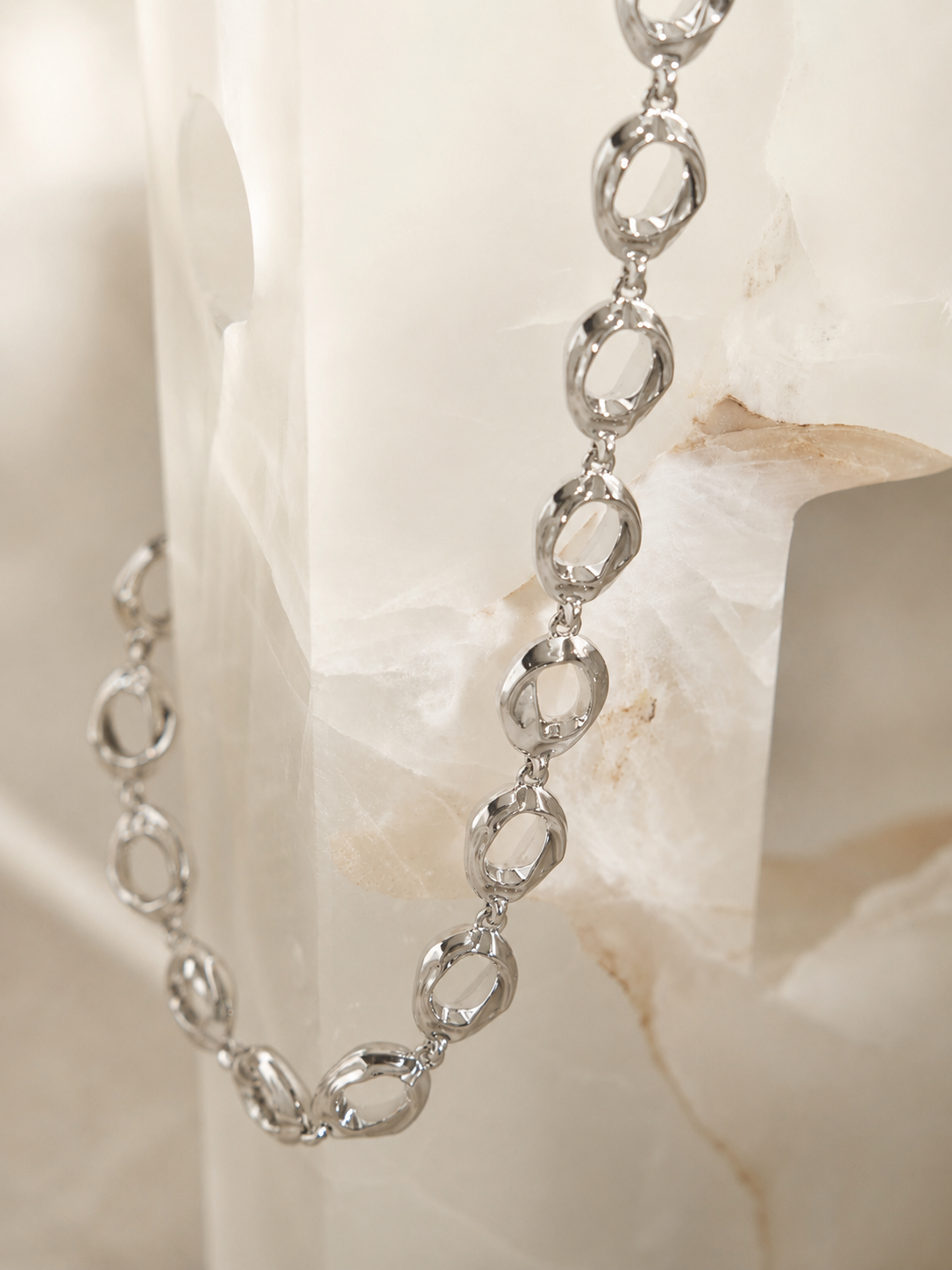 Collar No.16