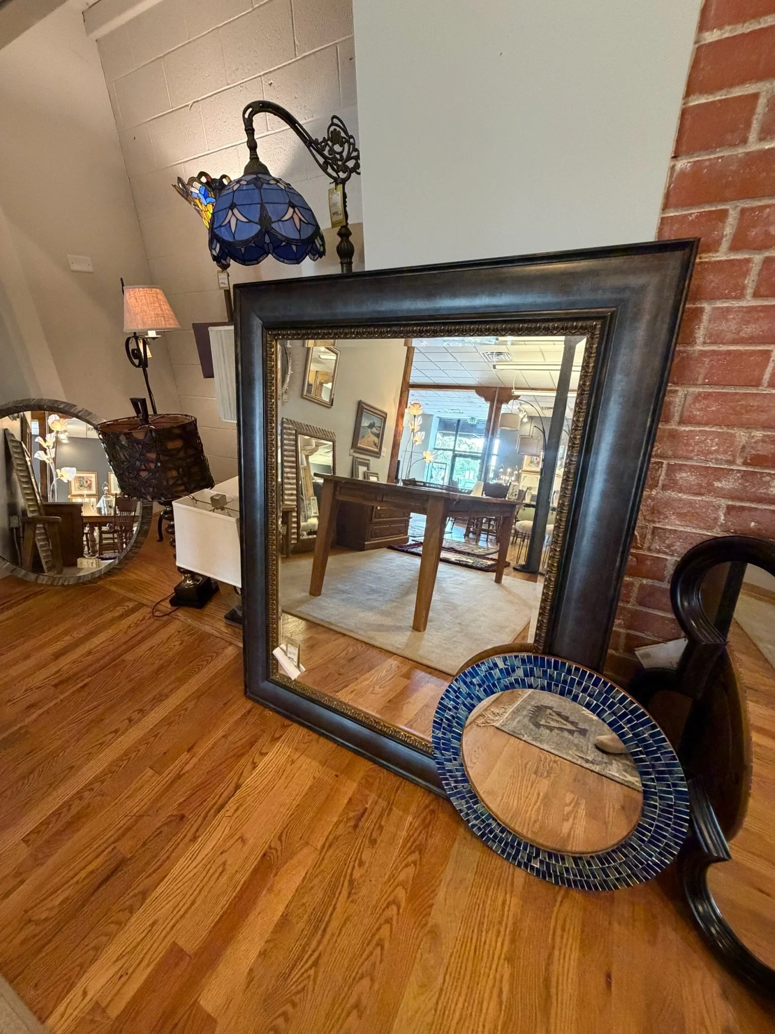 Mirror, floor.jpeg