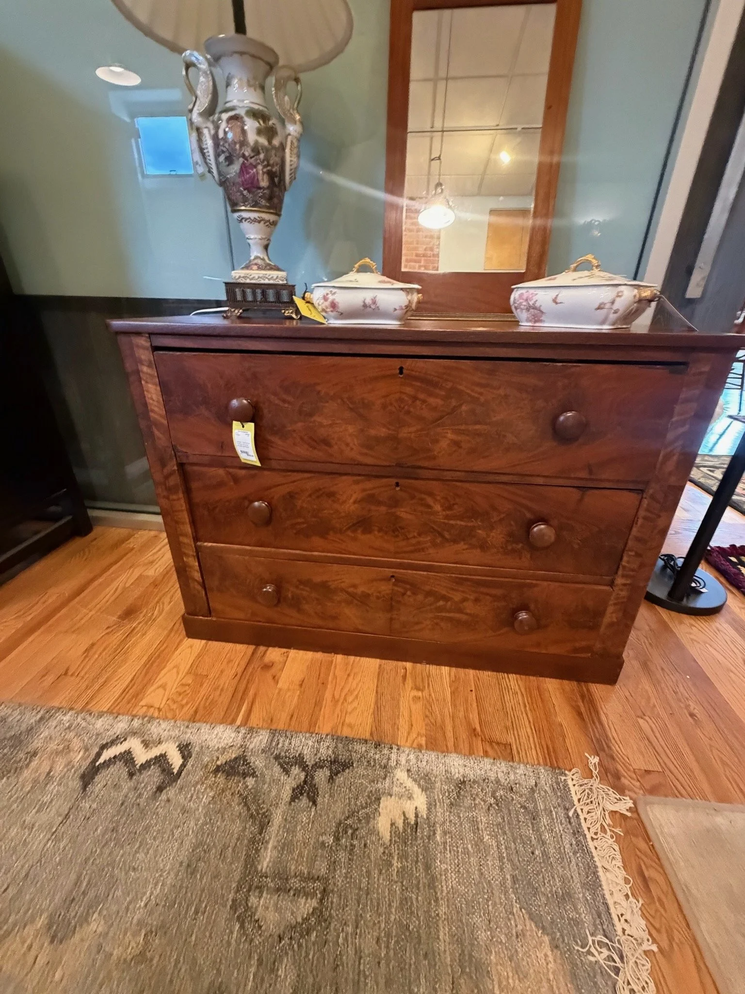 Dresser.jpeg