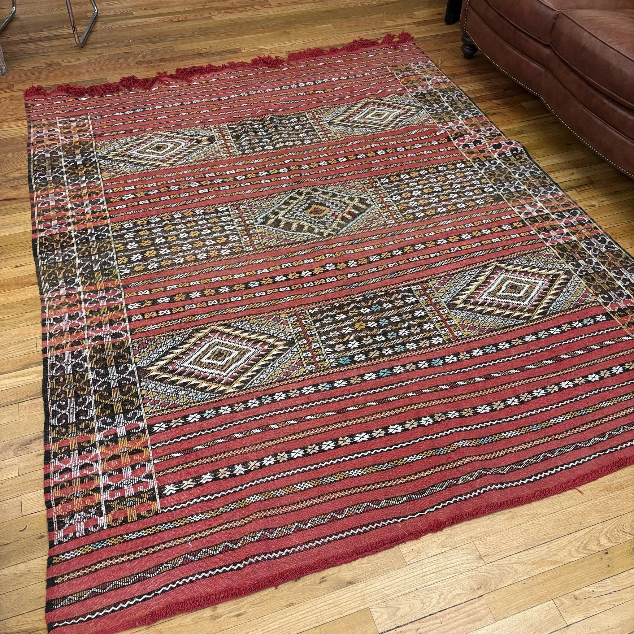 Rug - hand-knotted Moroccan kilim, 94" x 74"