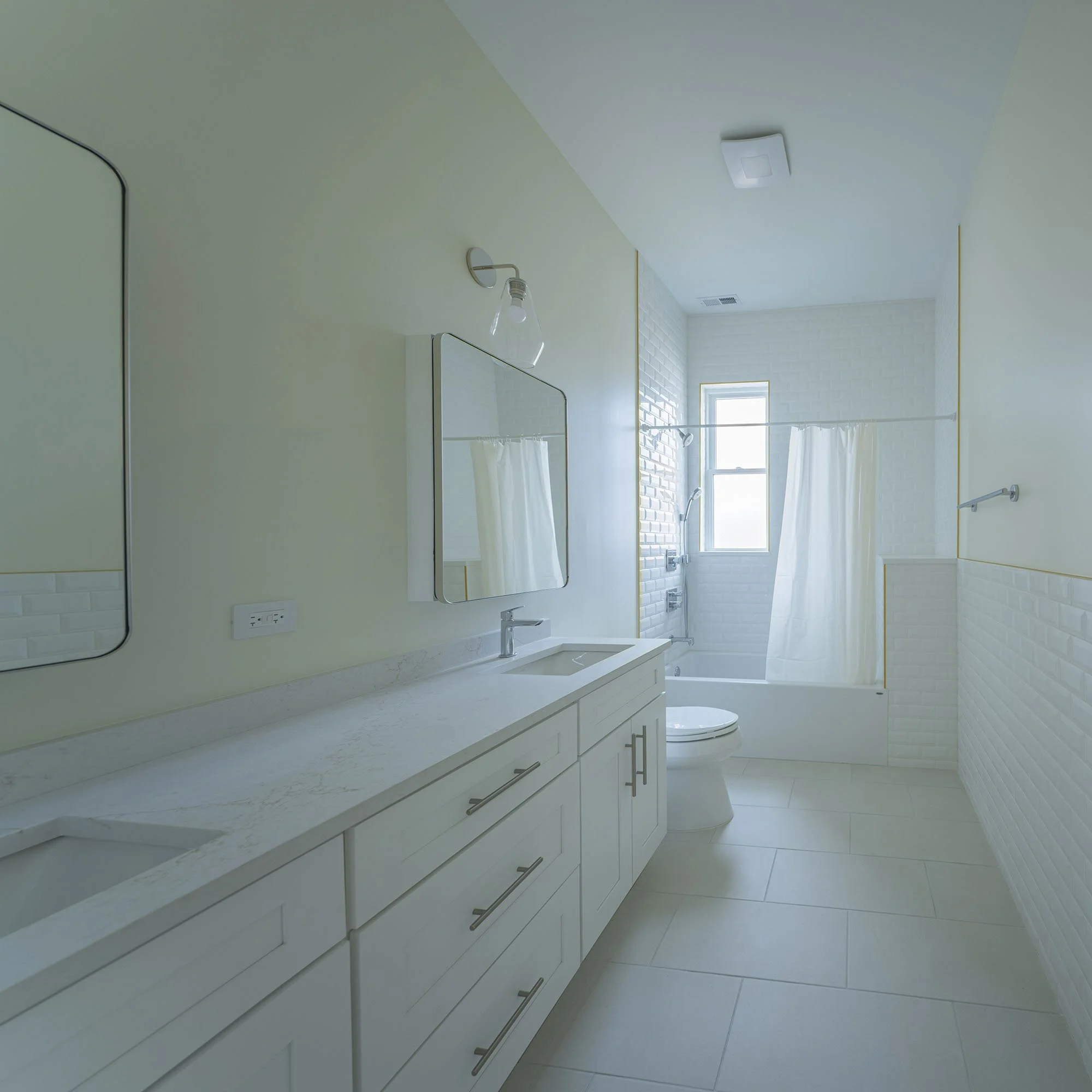north_bathroom_2000.jpg