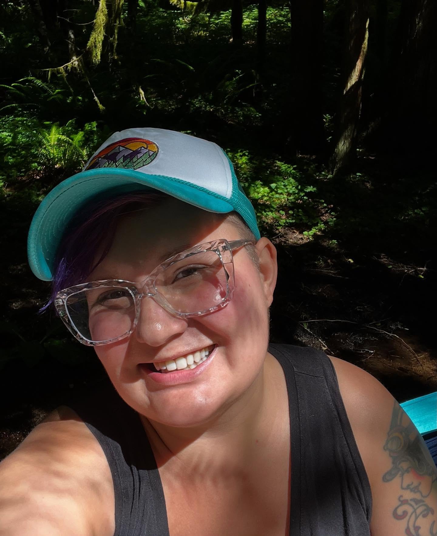 I am in my most joyful state of being…
in a swaying hammock
by a clear, rippling creek
with dirt beneath my nails
woodsmoke nestled in my clothes
and the shadows of ferns dappling my skin…
#forestbathing #naturebasedtherapy #naturebas
