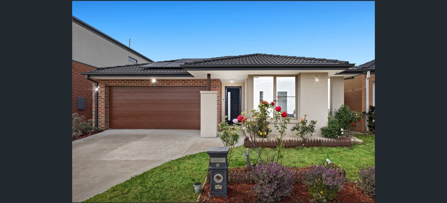 5 Brinkerhoff Crescent, Point Cook.jpg